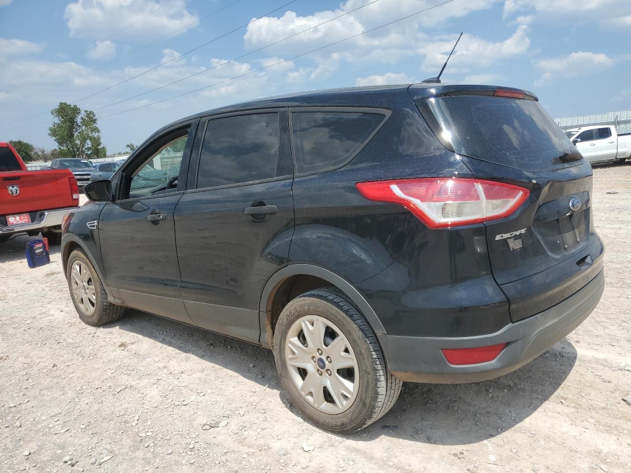 VIN 1FMCU0F75GUA52826 2016 FORD ESCAPE no.2