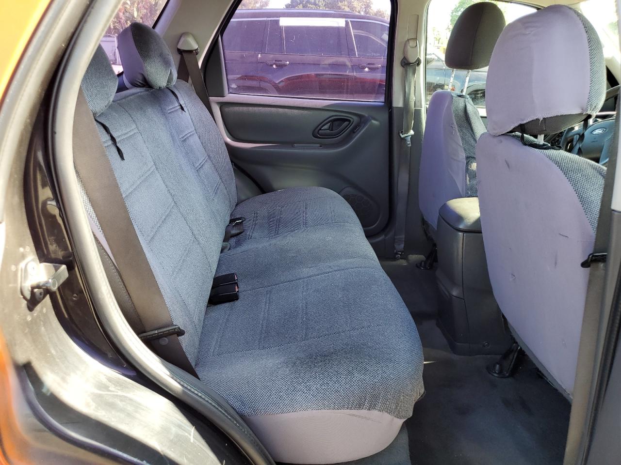 2004 Ford Escape Xls VIN: 1FMYU02114DA17235 Lot: 65953804