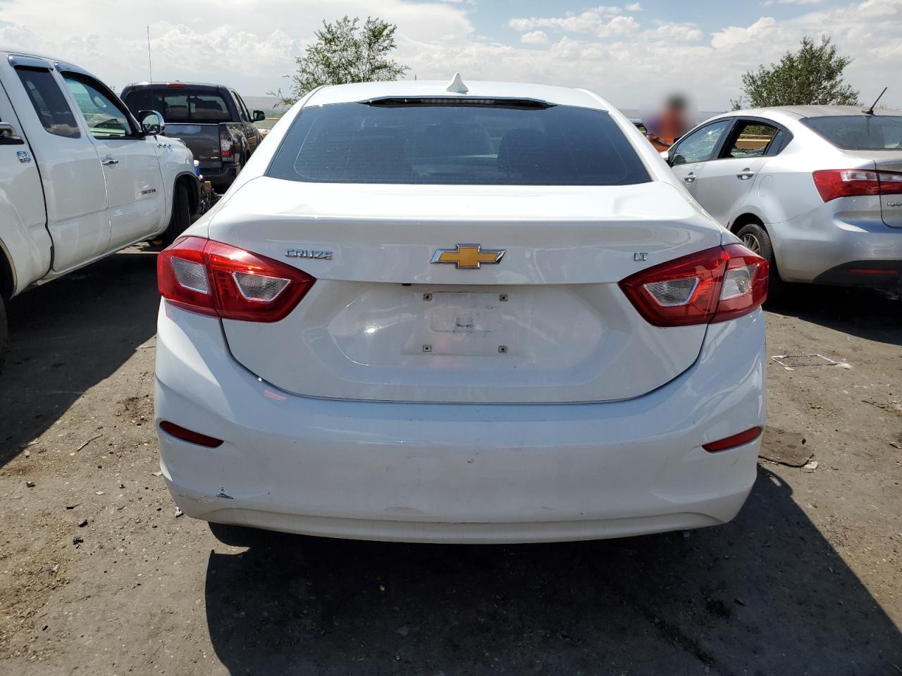 1G1BE5SM4H7239697 2017 Chevrolet Cruze Lt