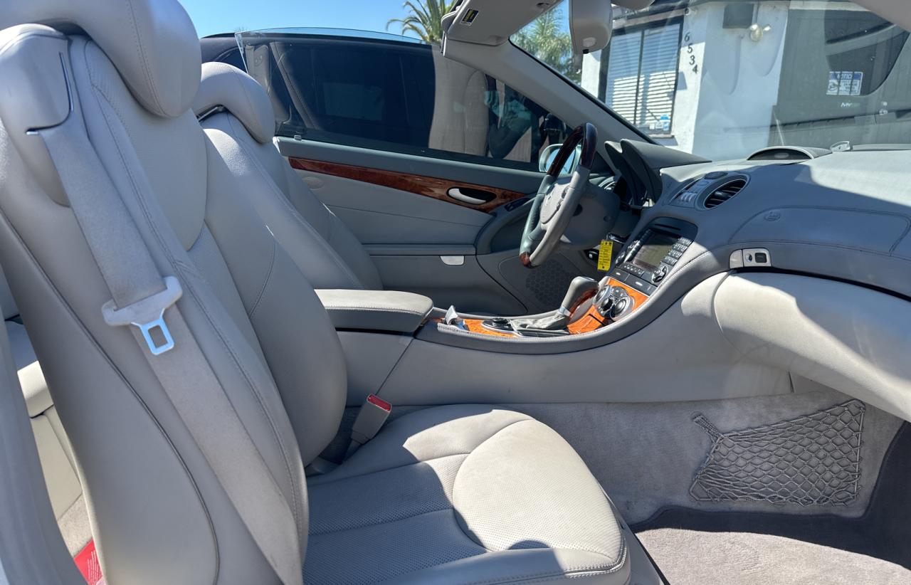 2007 Mercedes-Benz Sl 550 VIN: WDBSK71F47F125457 Lot: 68148734