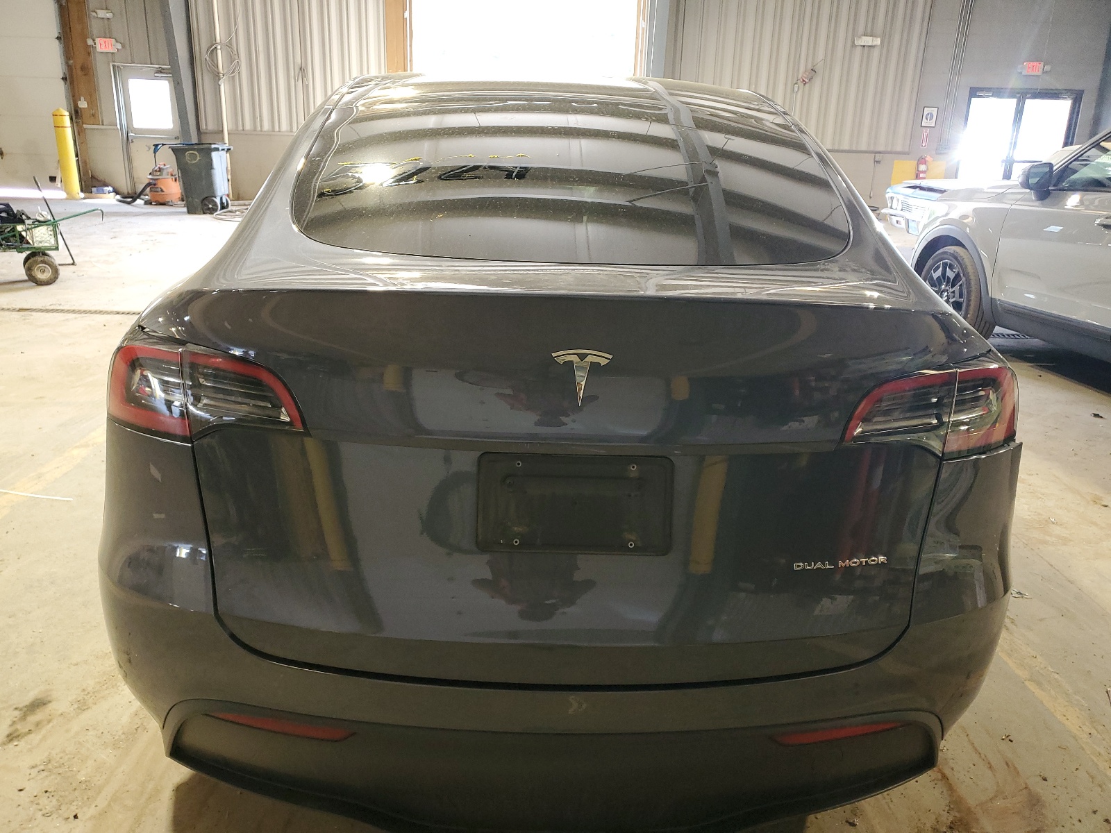 7SAYGDEE7PF675224 2023 Tesla Model Y