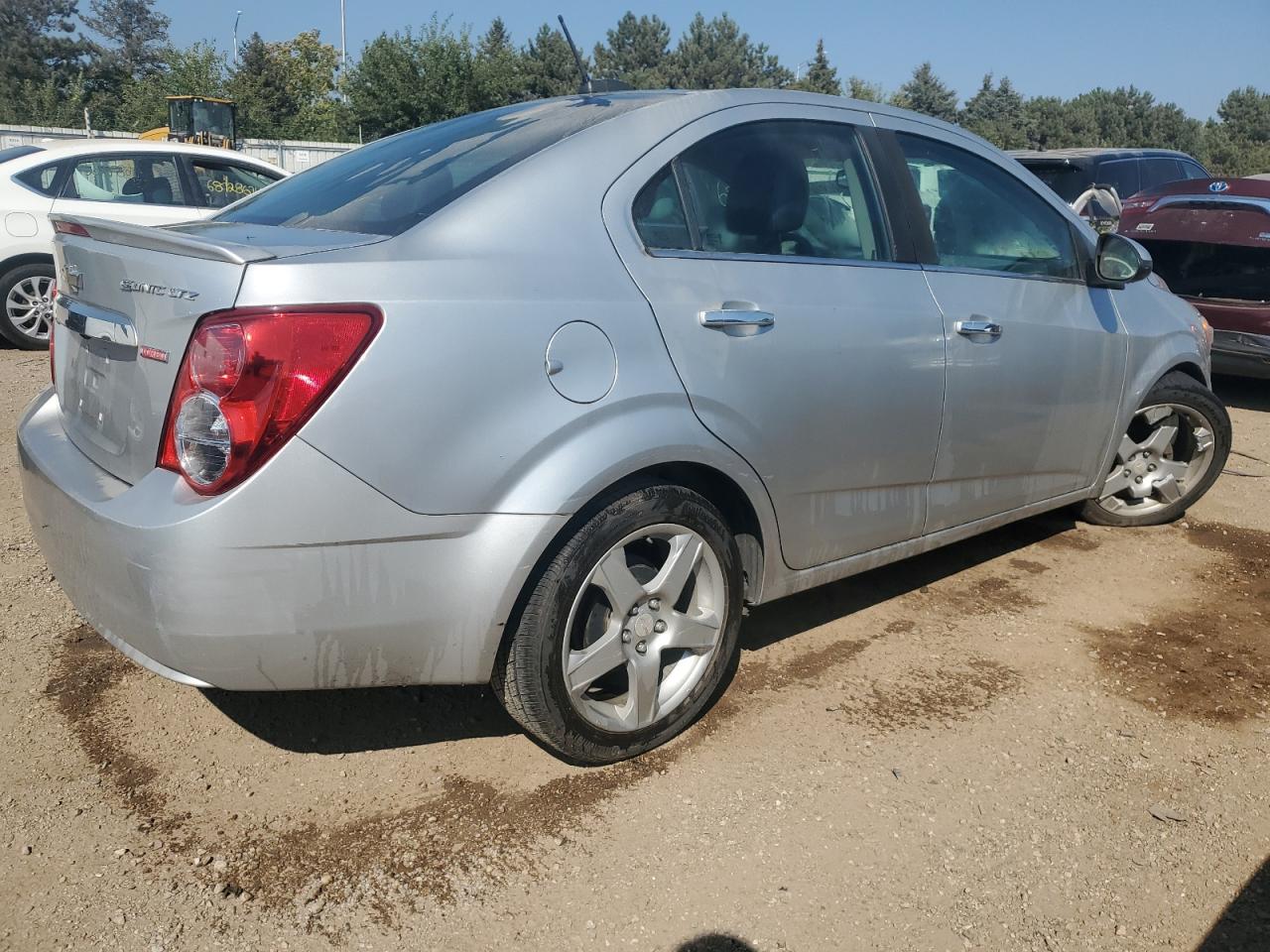 VIN 1G1JE5SB6G4145220 2016 CHEVROLET SONIC no.3