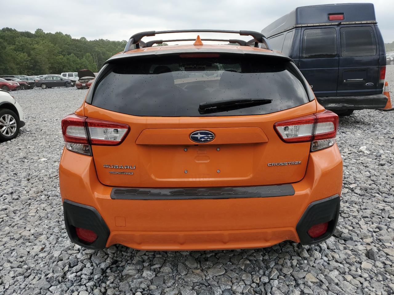 JF2GTADC7J8329735 2018 Subaru Crosstrek Premium