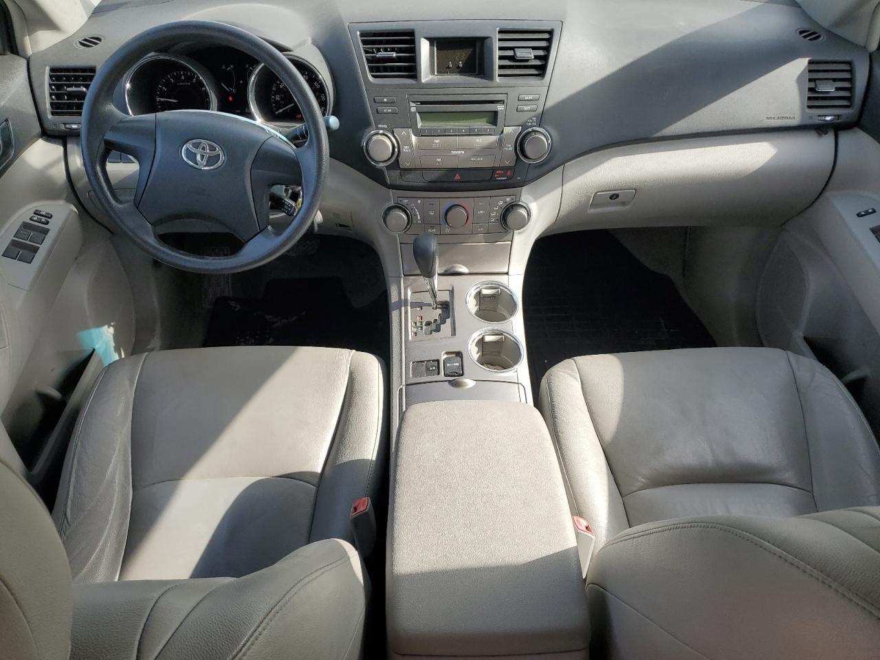 2010 Toyota Highlander VIN: 5TDZK3EH9AS001874 Lot: 65353054