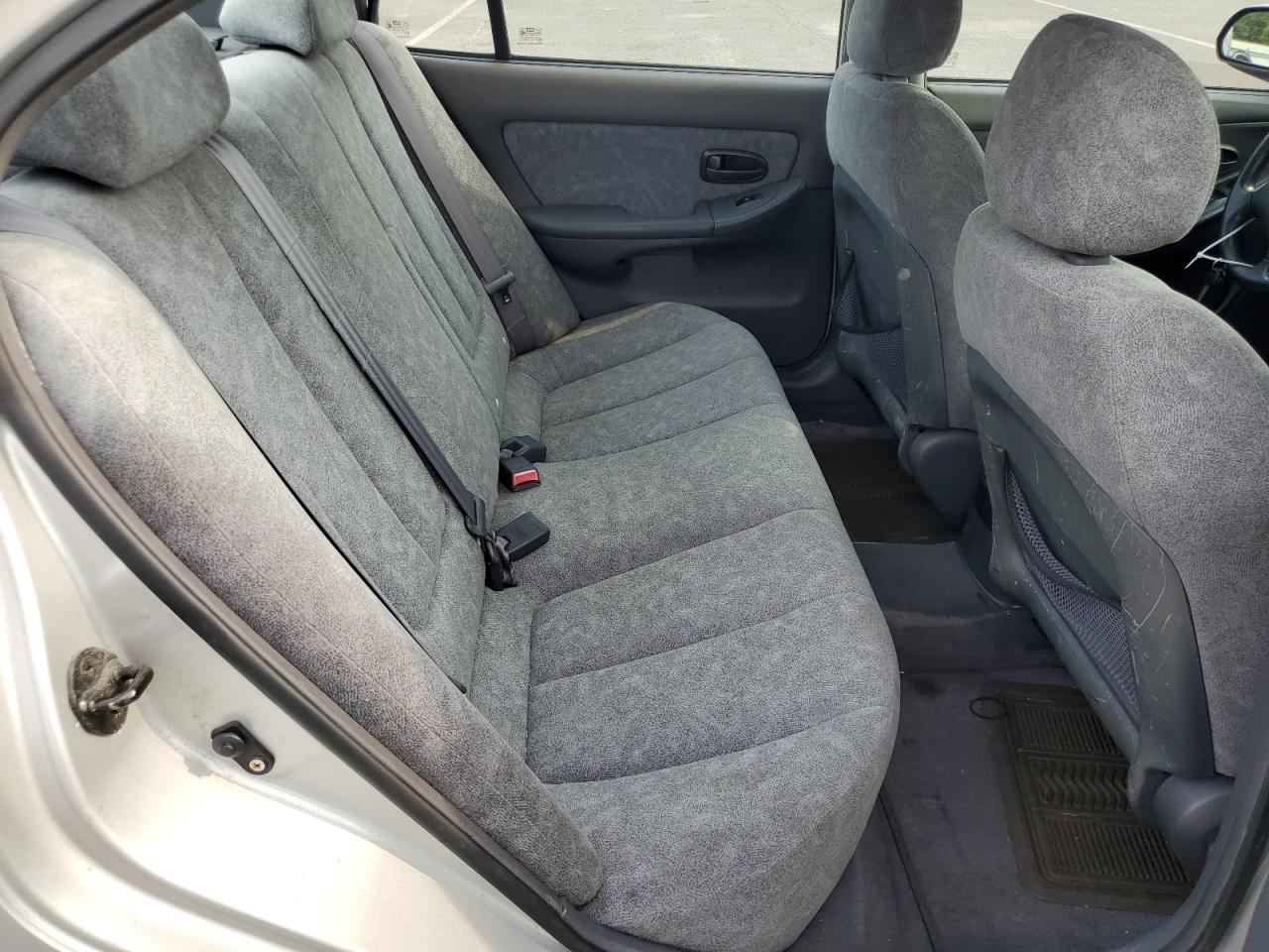 2002 Hyundai Elantra Gls VIN: KMHDN45D52U301375 Lot: 65576784