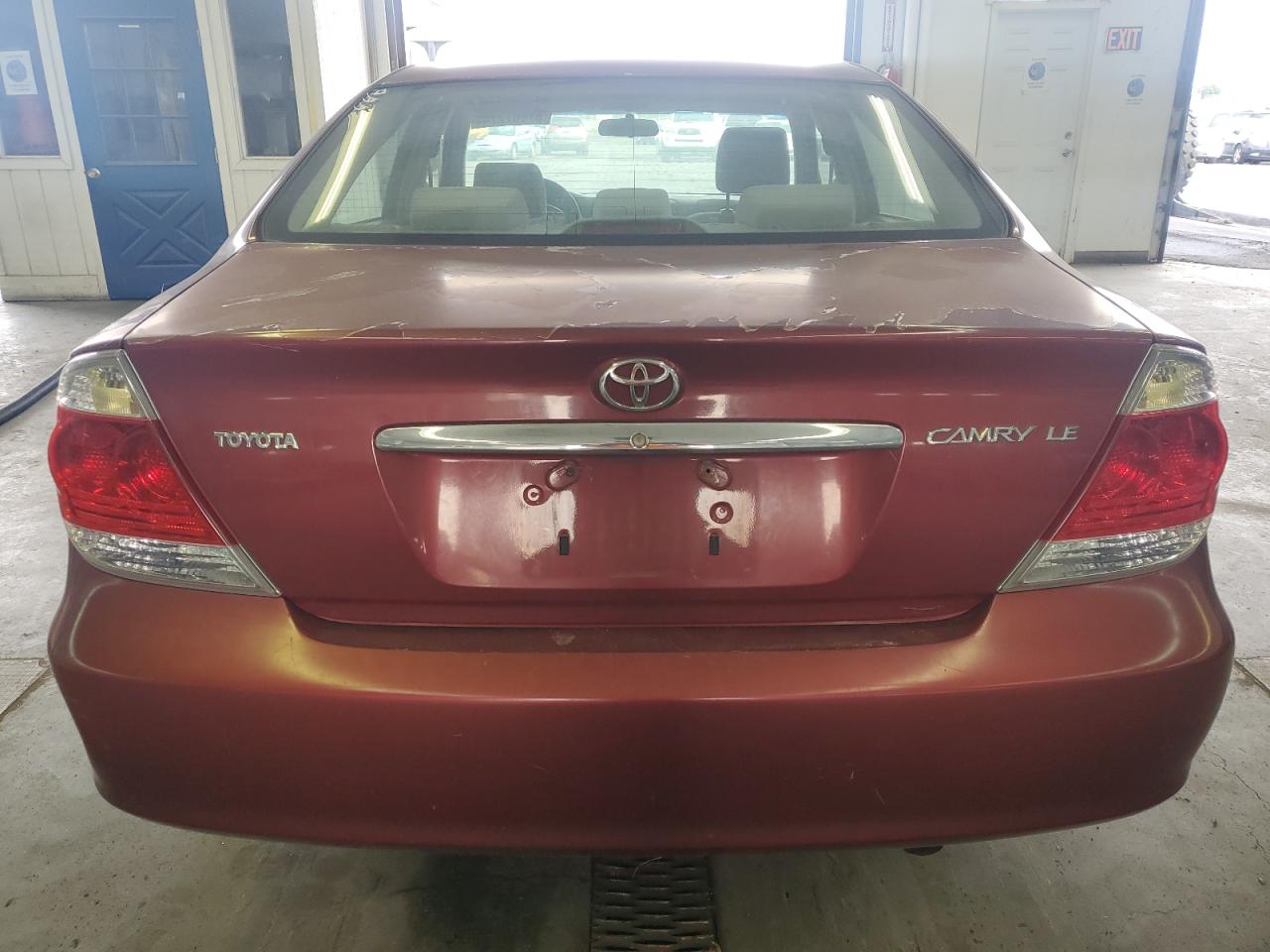 JTDBE32KX50307161 2005 Toyota Camry Le