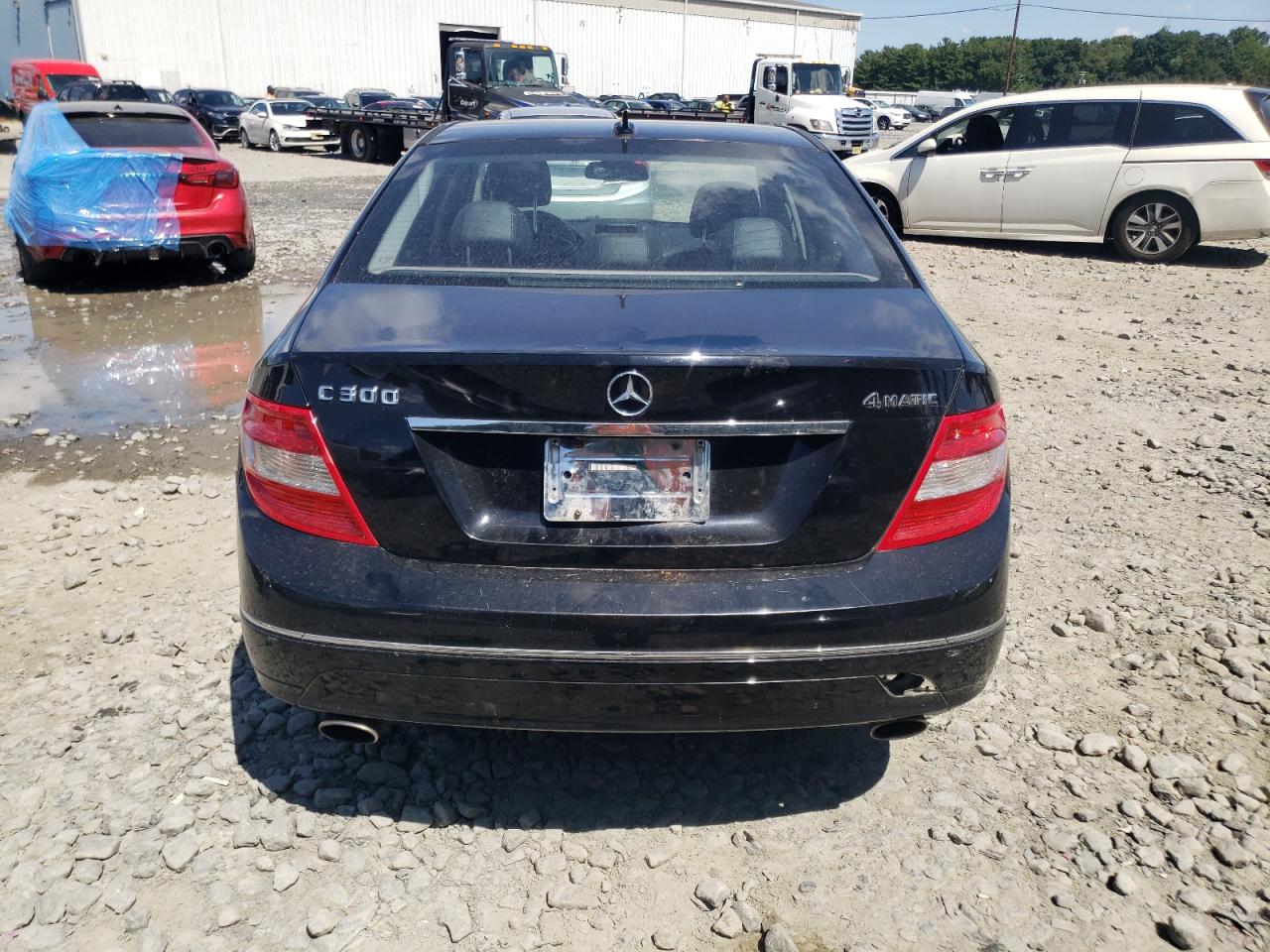 2011 Mercedes-Benz C 300 4Matic VIN: WDDGF8BBXBR158005 Lot: 68682924