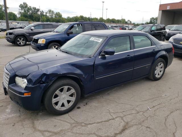 2005 Chrysler 300 Touring продається в Fort Wayne, IN - Side