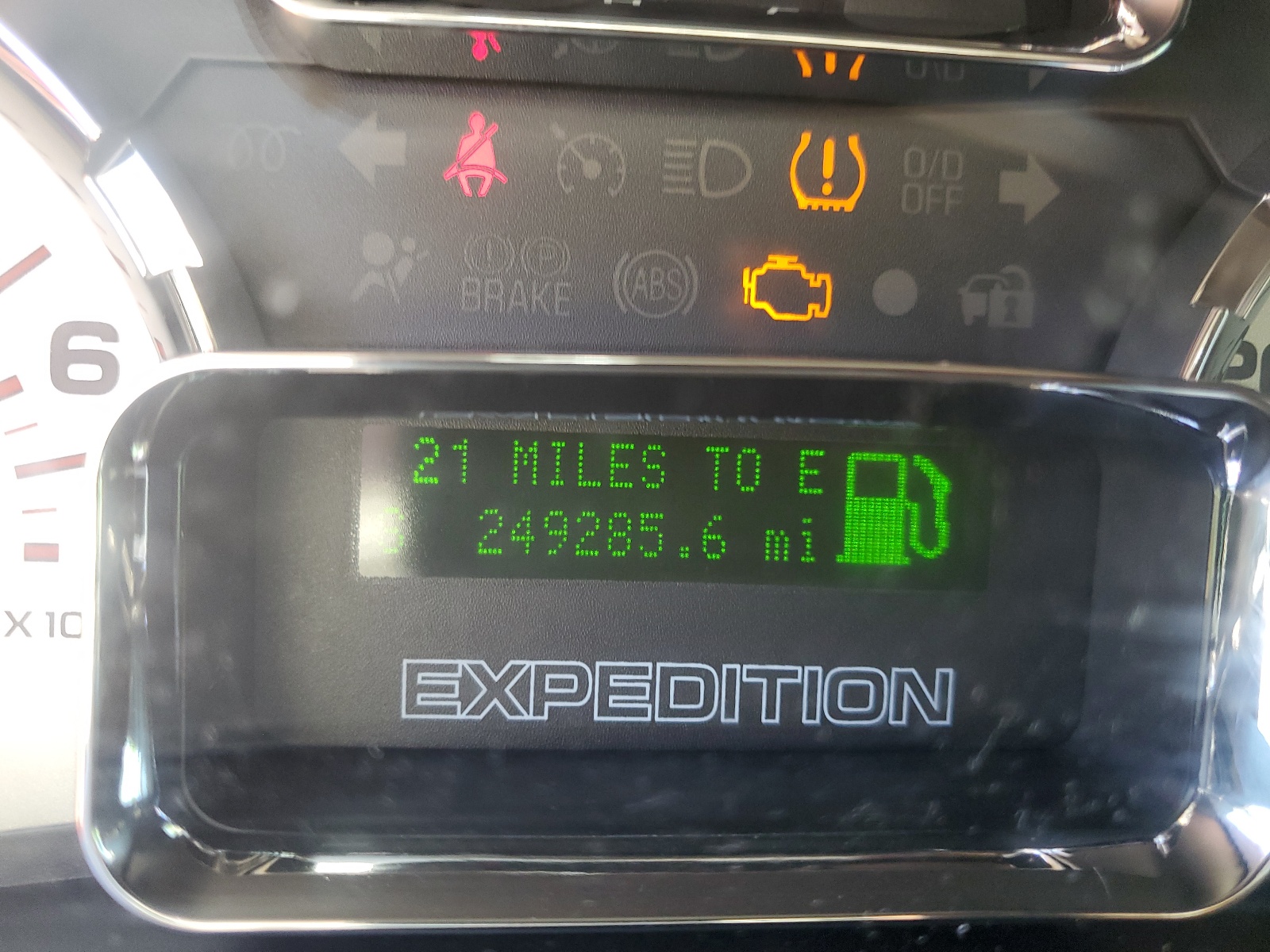 1FMFU18528LA33334 2008 Ford Expedition Eddie Bauer