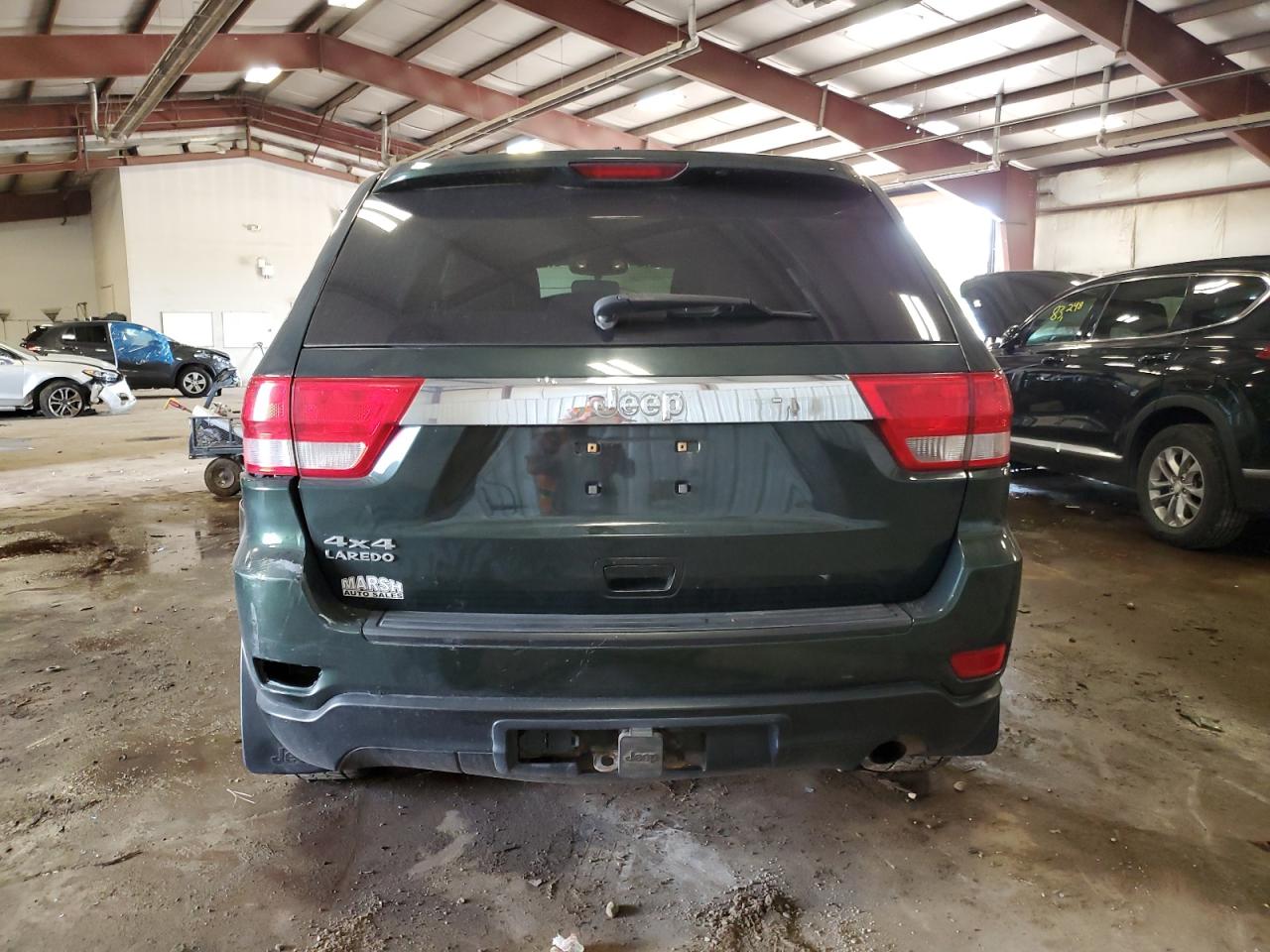 1J4RR4GG3BC553275 2011 Jeep Grand Cherokee Laredo