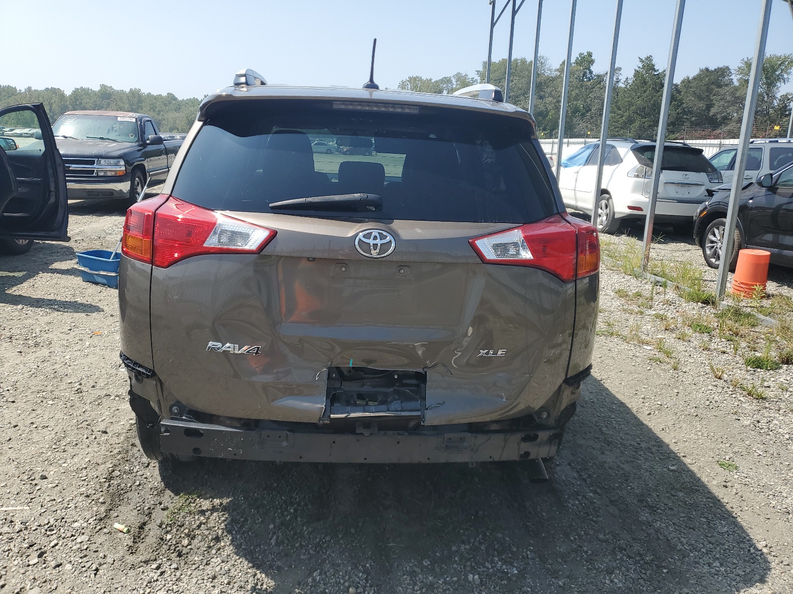 2T3WFREV5EW109025 2014 Toyota Rav4 Xle