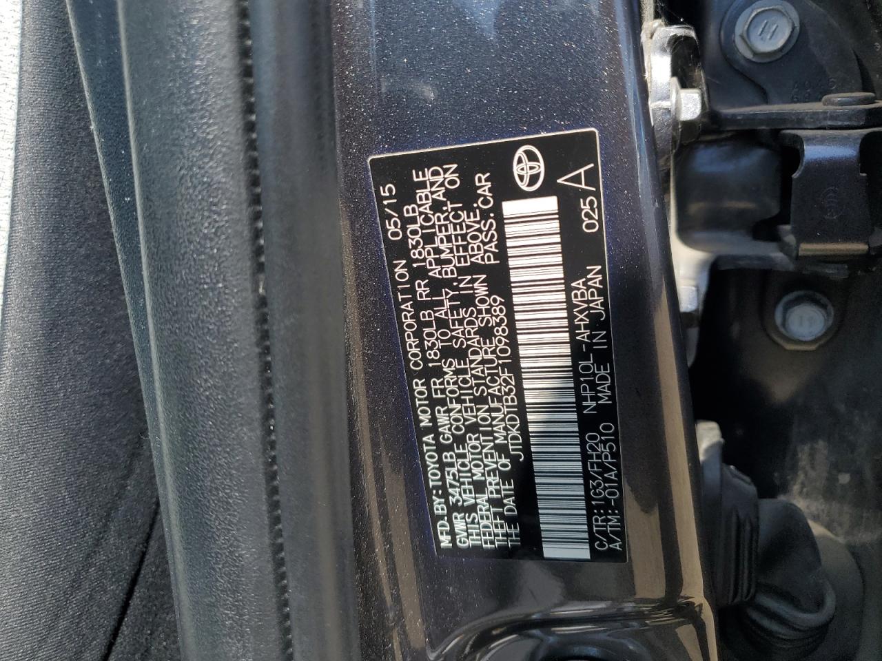 JTDKDTB32F1098389 2015 Toyota Prius C