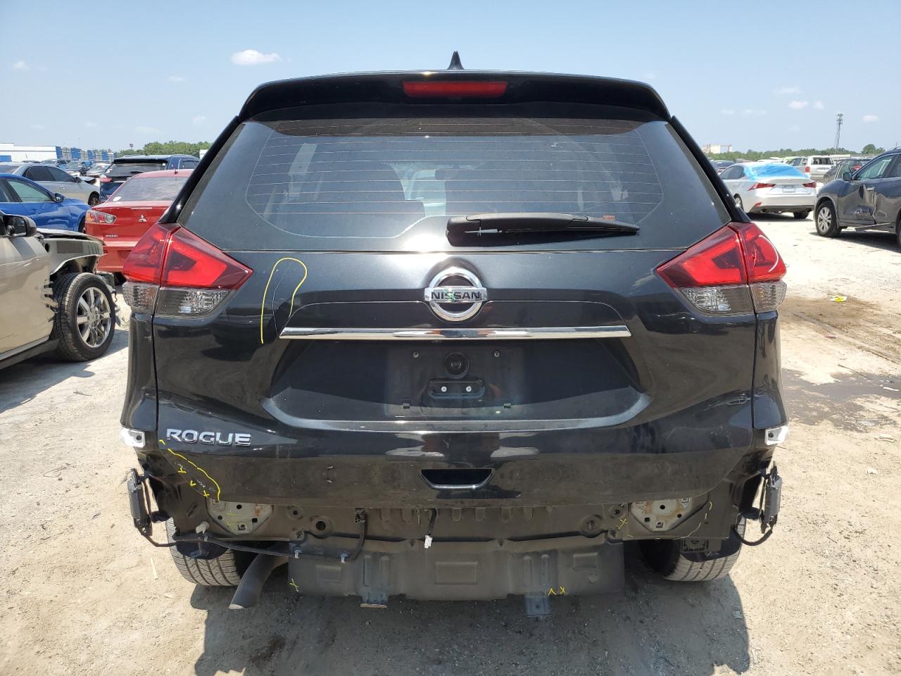 2018 Nissan Rogue S VIN: KNMAT2MT1JP530398 Lot: 66713314