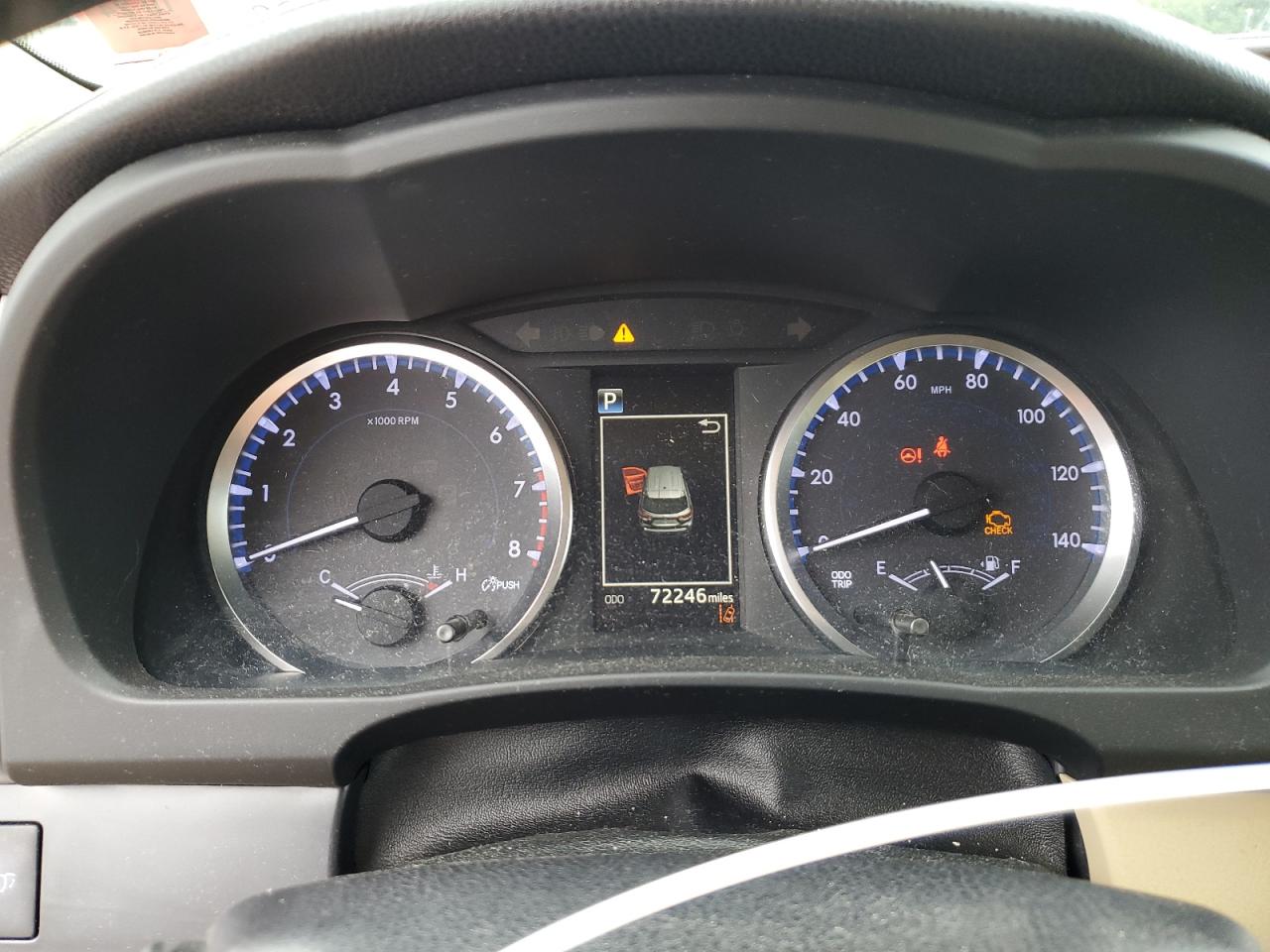 2018 Toyota Highlander Le VIN: 5TDBZRFH9JS875575 Lot: 64829804