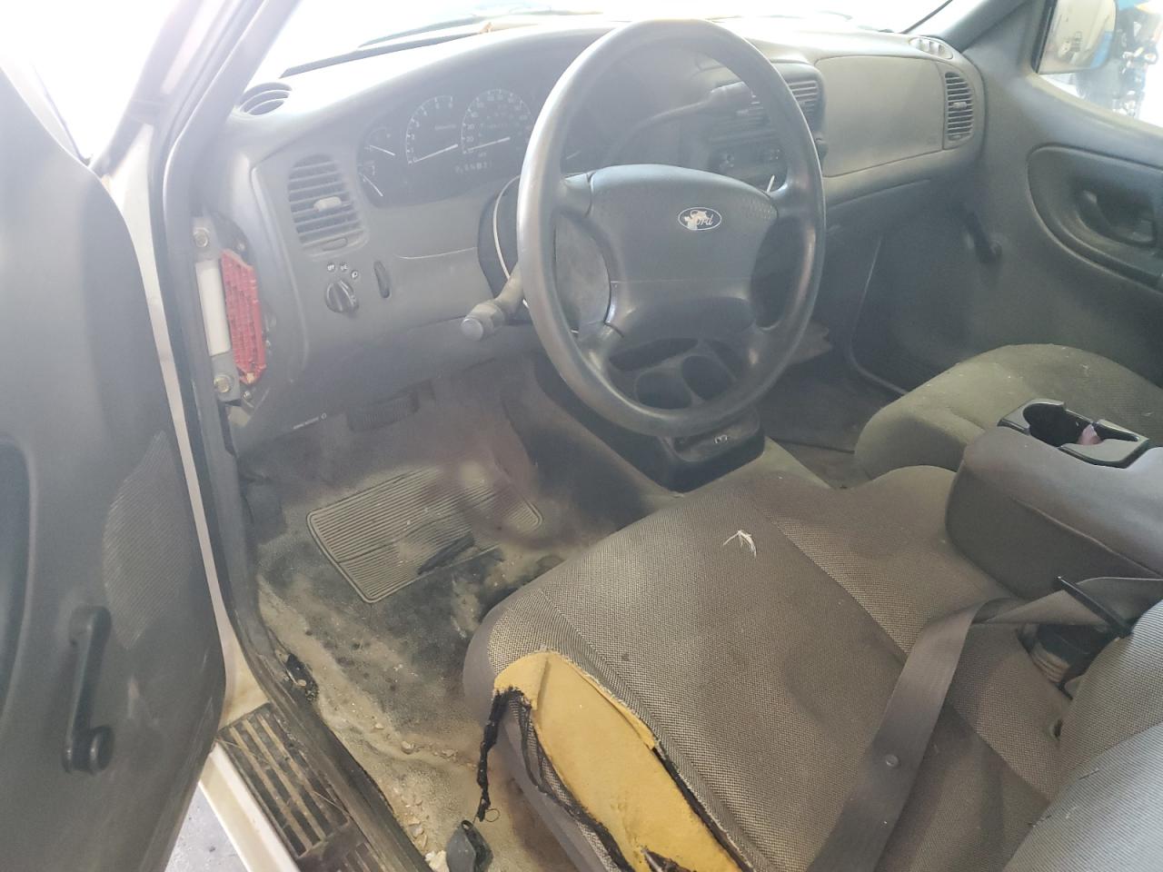 2002 Ford Ranger VIN: 1FTYR10D32TA14073 Lot: 64108034