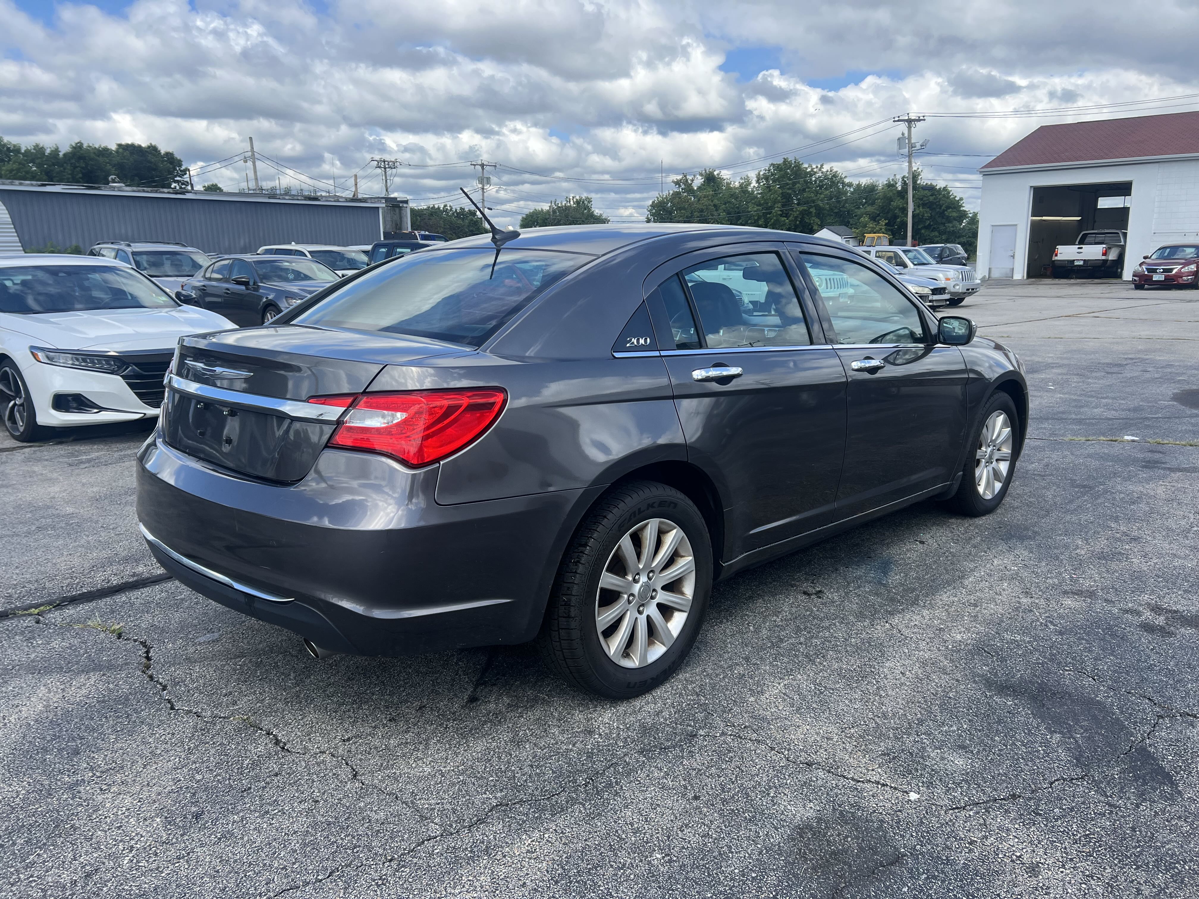 2014 Chrysler 200 Limited vin: 1C3CCBCG9EN199038