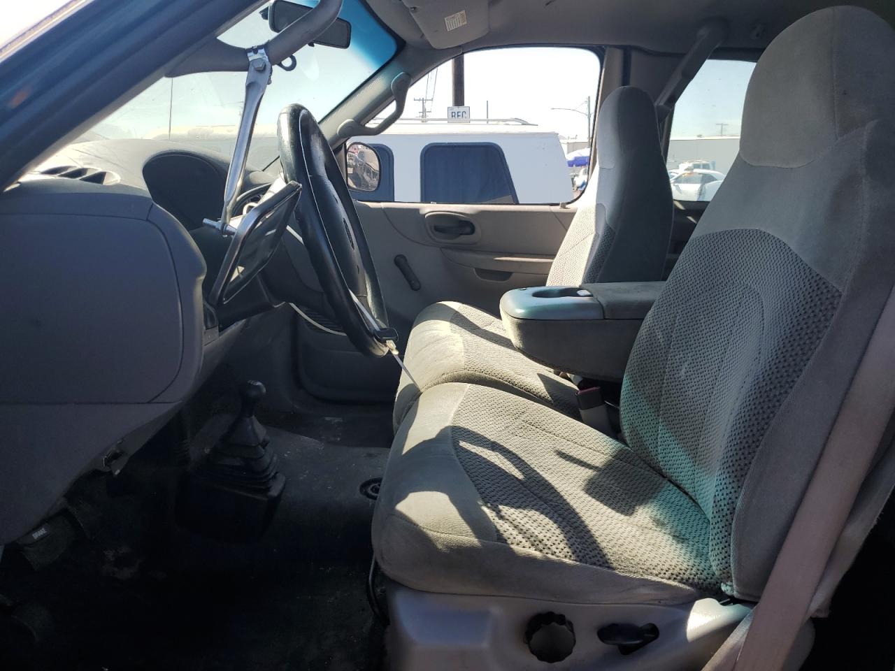 2000 Ford F150 VIN: 1FTRX18W0YKA14918 Lot: 66089234