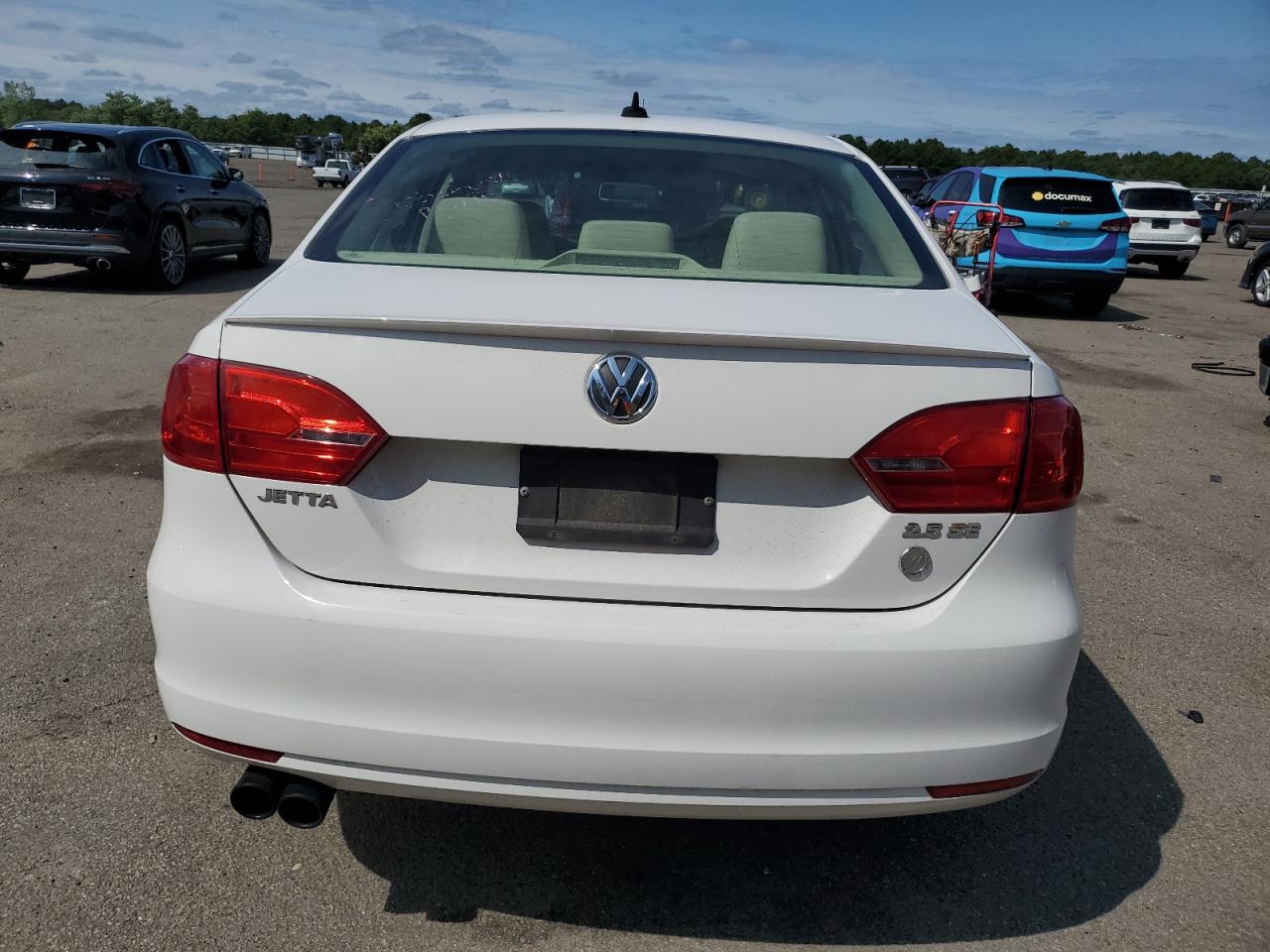 3VWBZ7AJ8BM377560 2011 Volkswagen Jetta Se