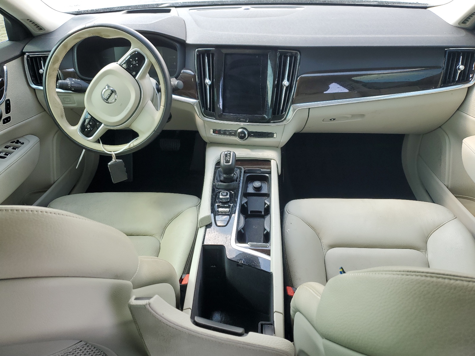 LVY982MK2JP040136 2018 Volvo S90 T5 Momentum