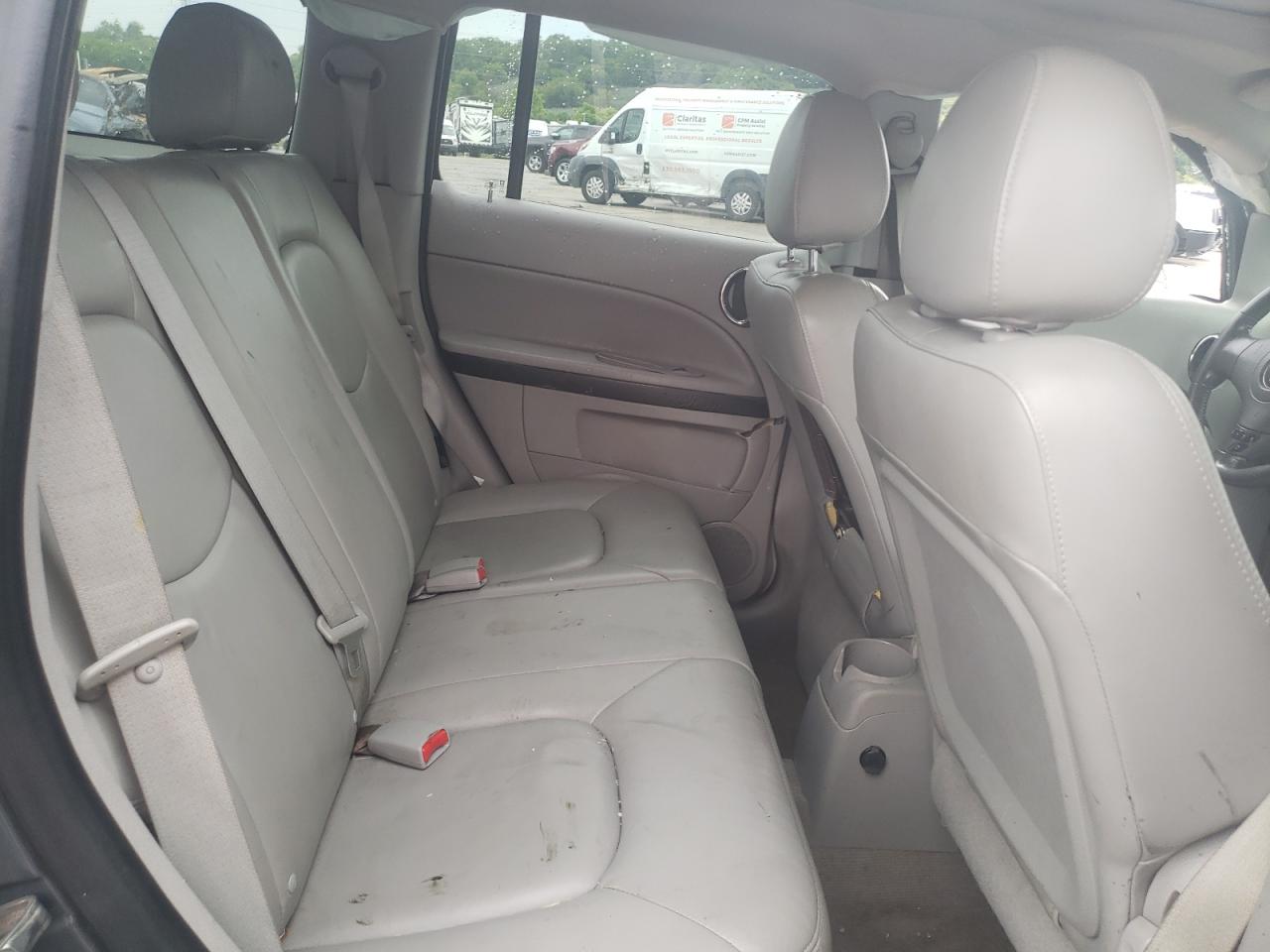 2009 Chevrolet HHR - Image 11