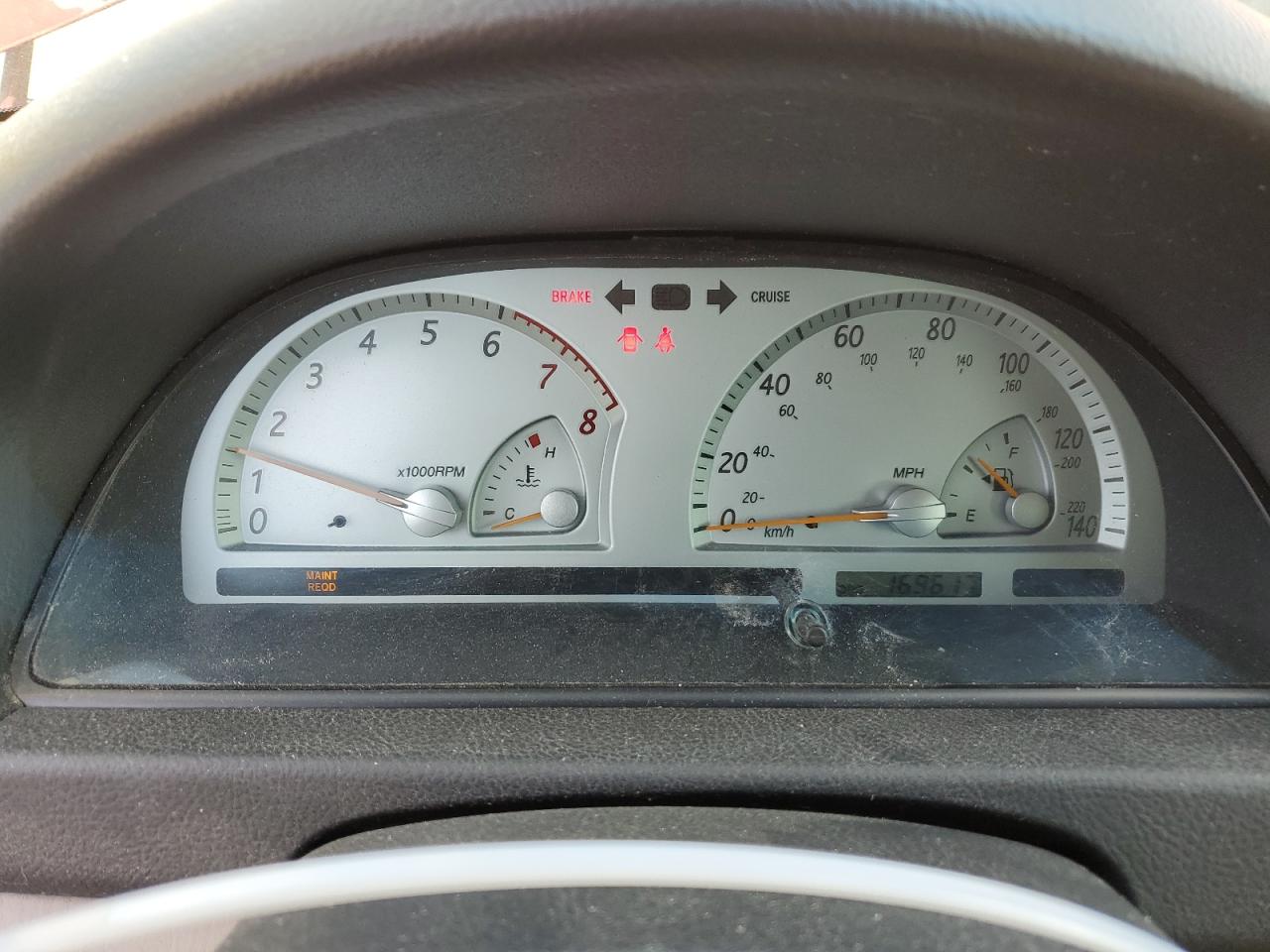 2004 Toyota Camry Le VIN: JTDBE32K840297437 Lot: 68136294