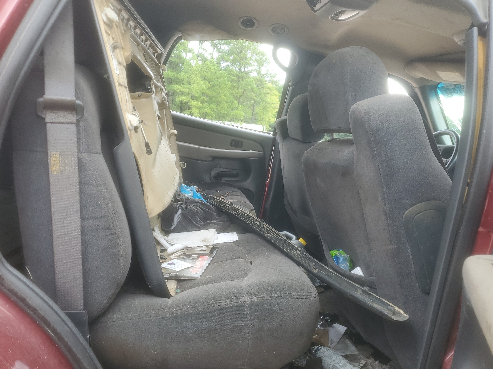 1GNEK13V72J237330 2002 Chevrolet Tahoe K1500