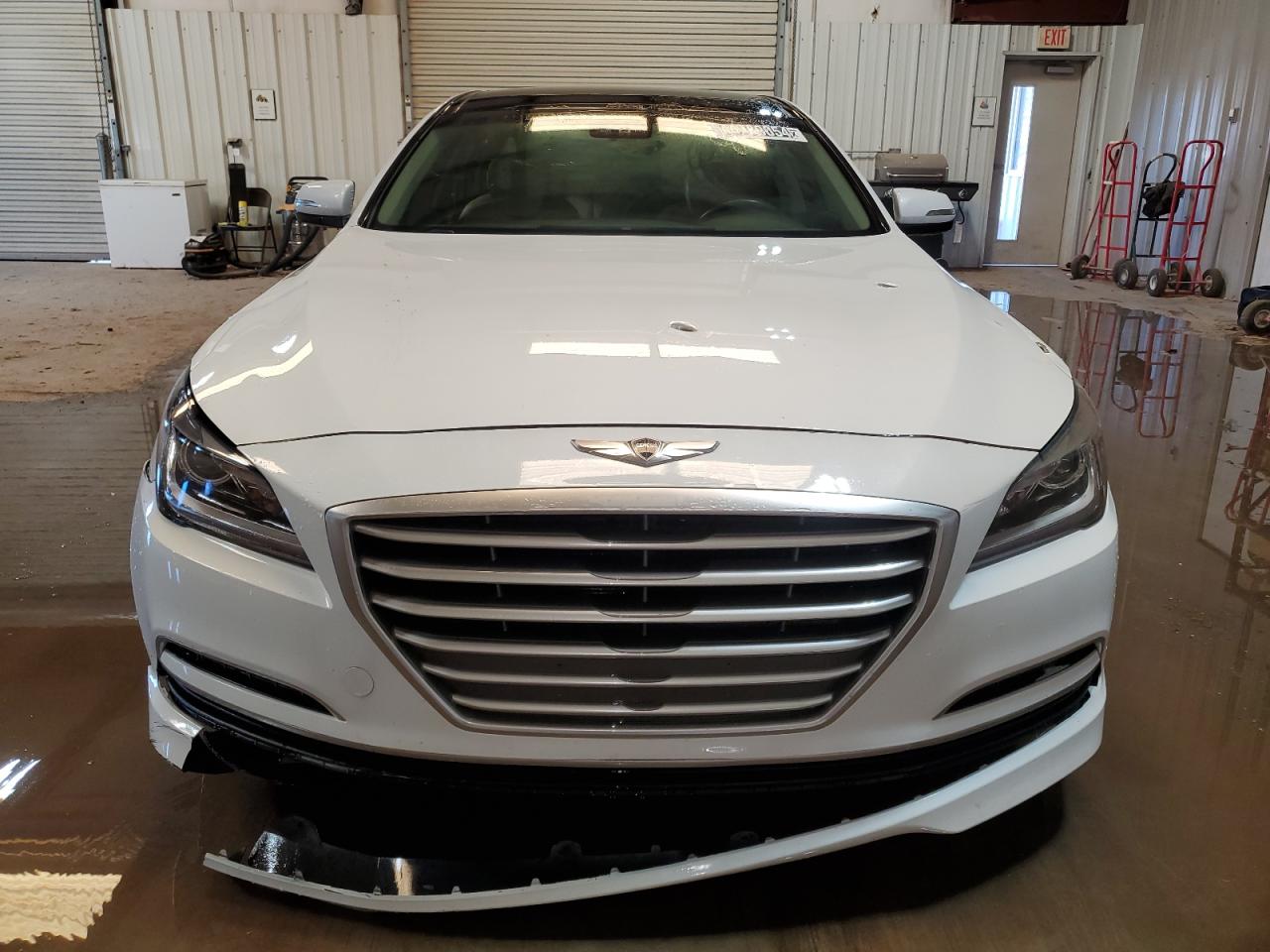 2015 Hyundai Genesis 3.8L VIN: KMHGN4JE0FU097635 Lot: 69389054