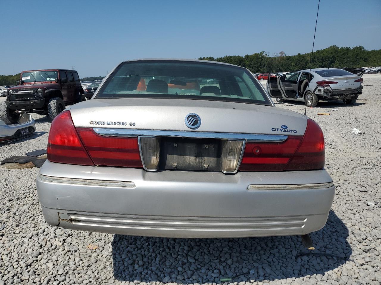 2005 Mercury Grand Marquis Gs VIN: 2MEFM74W95X631374 Lot: 68799504