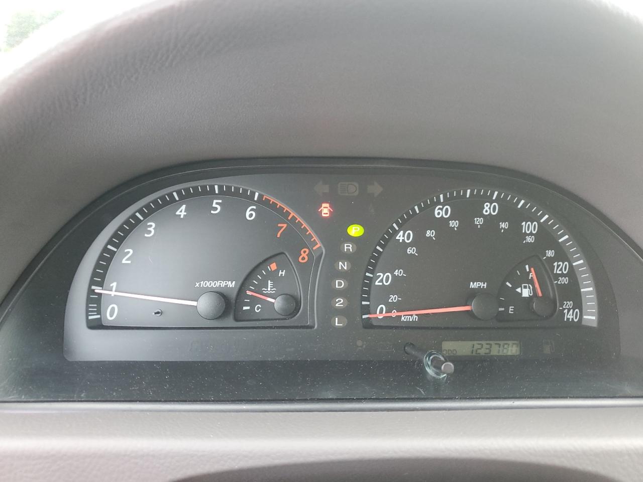 2004 Toyota Camry Le VIN: 4T1BE32K84U286930 Lot: 68334474