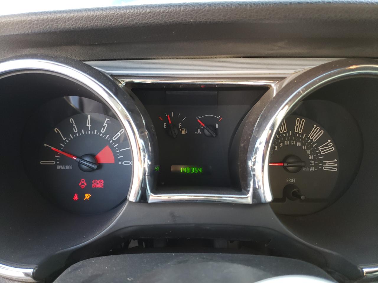 2006 Ford Mustang - Image 9
