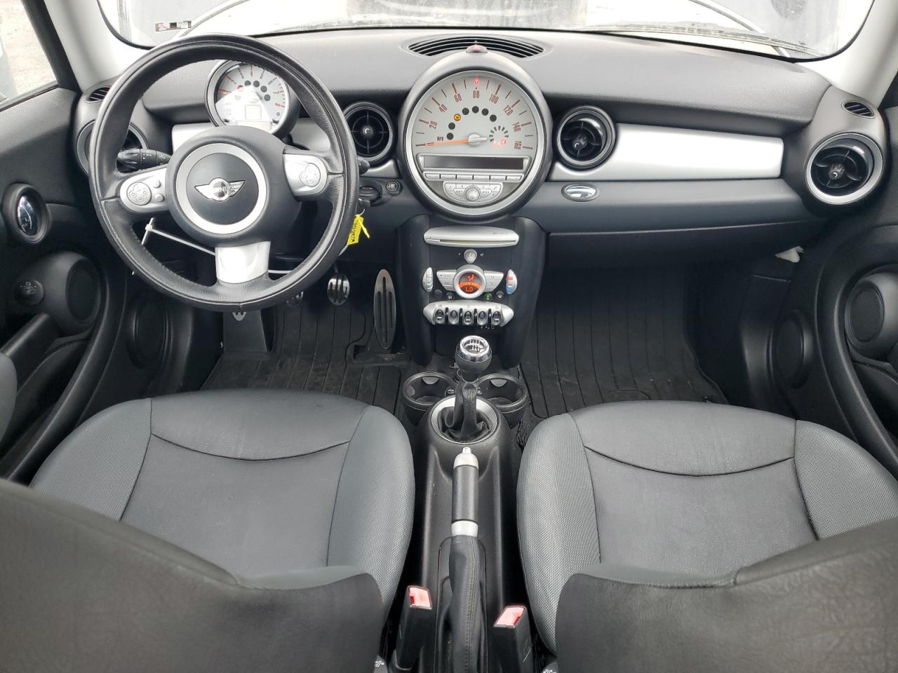 2009 Mini Cooper VIN: WMWMF335X9TU71607 Lot: 65685424