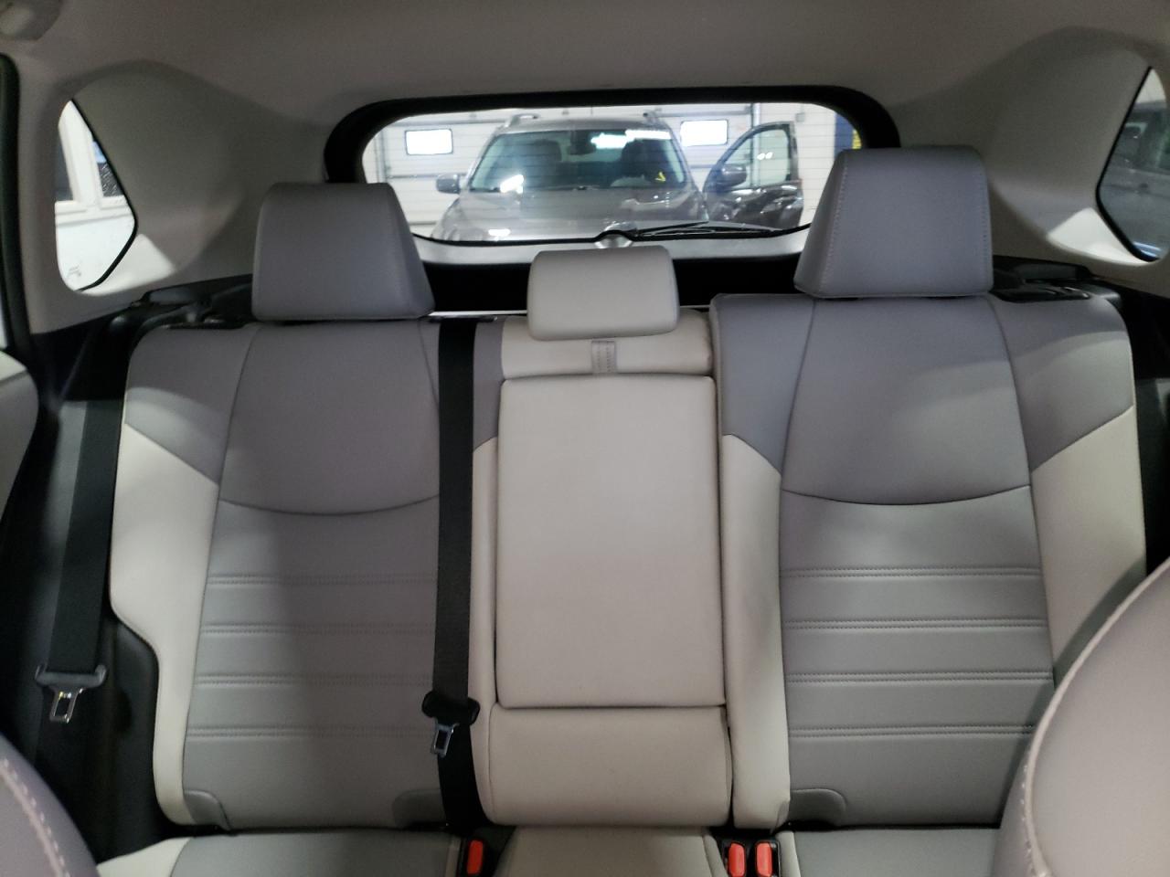 2020 Toyota Rav4 Xle Premium VIN: 2T3A1RFV9LW130688 Lot: 66596994