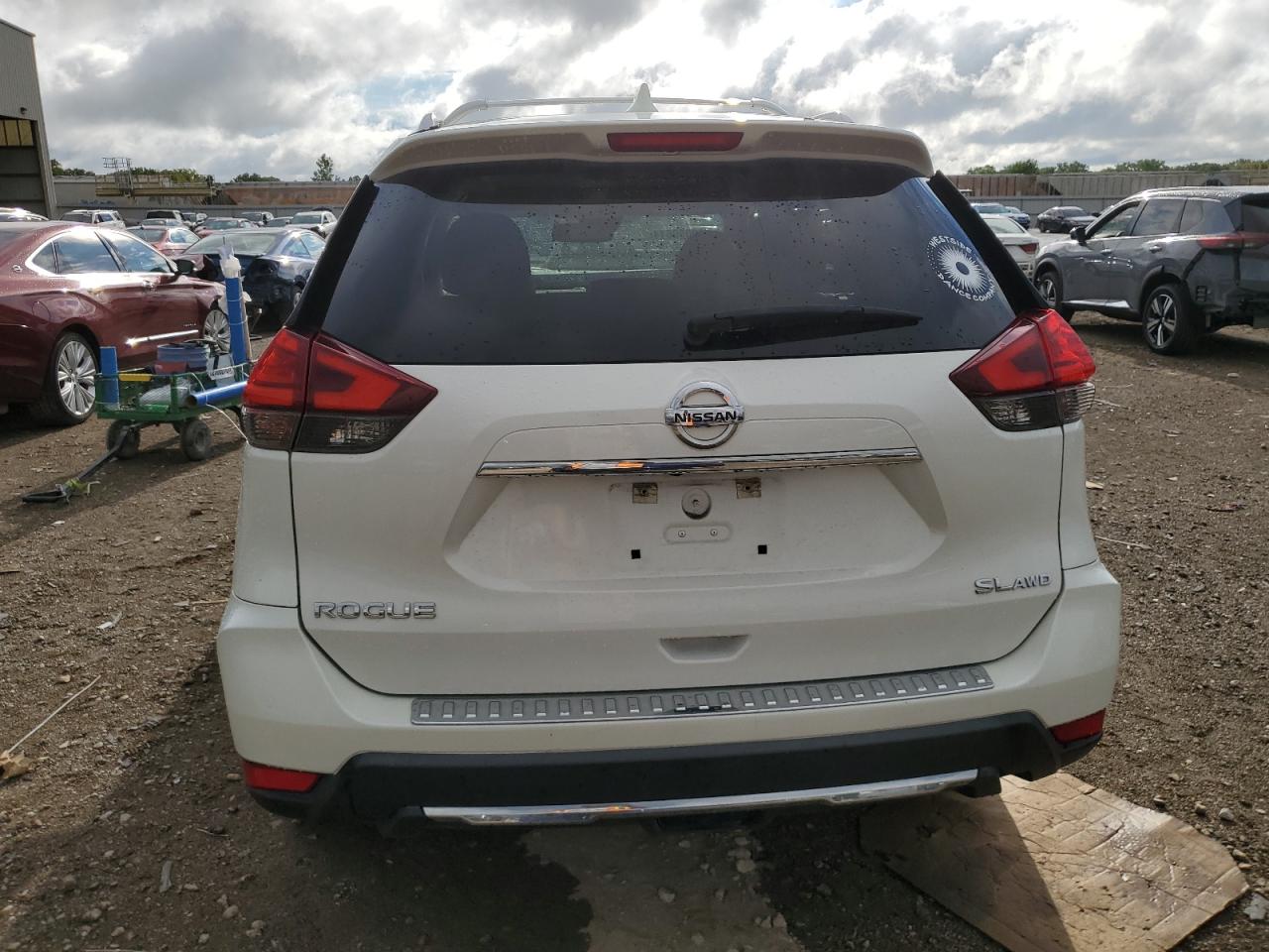 5N1AT2MV2HC735534 2017 Nissan Rogue Sv