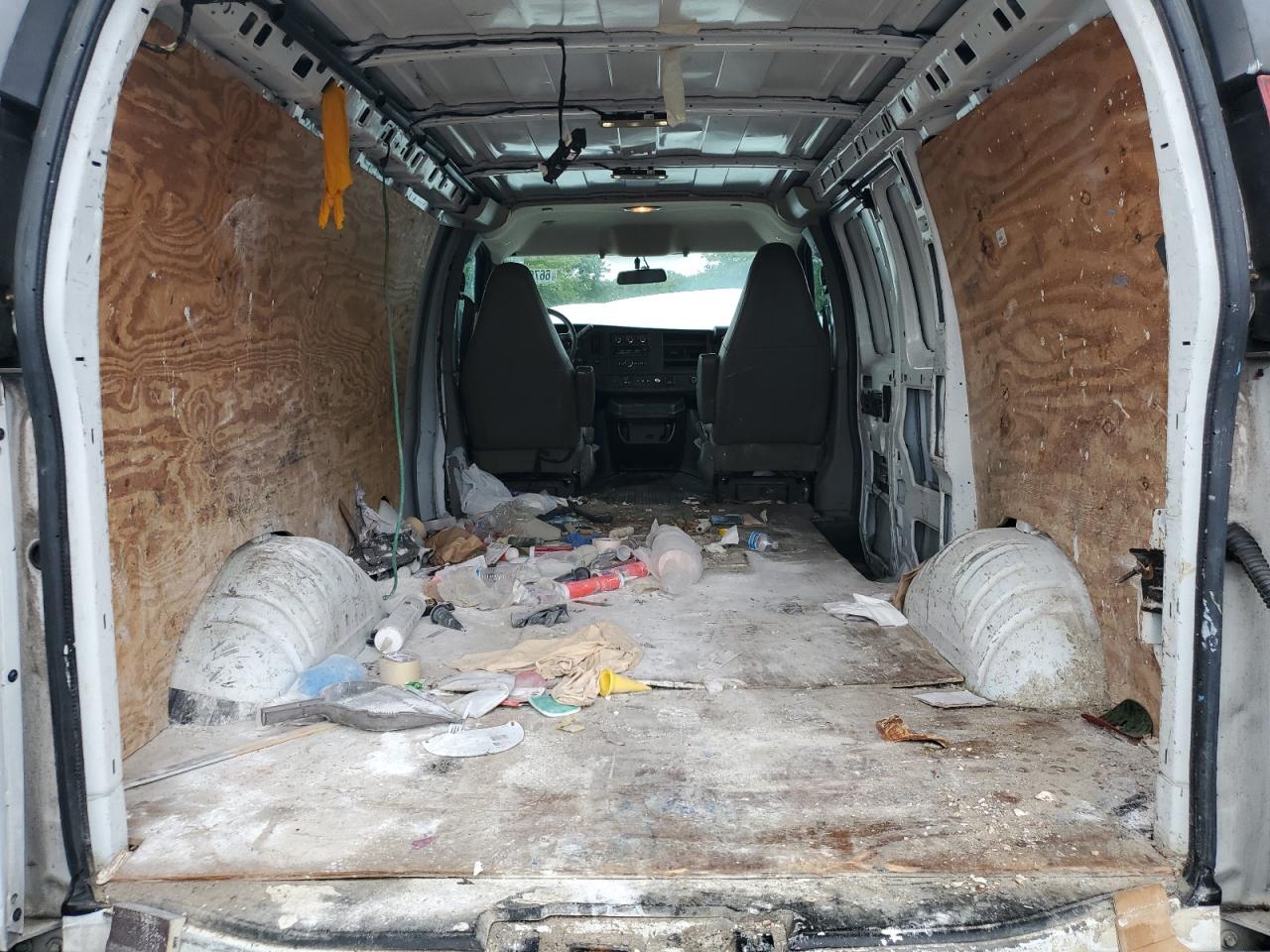 2018 Chevrolet Express G2500 VIN: 1GCWGAFP3J1252272 Lot: 66769404