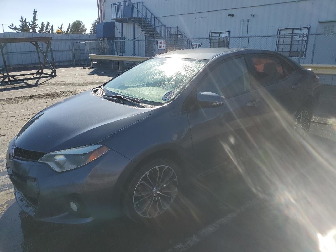 2015 TOYOTA COROLLA