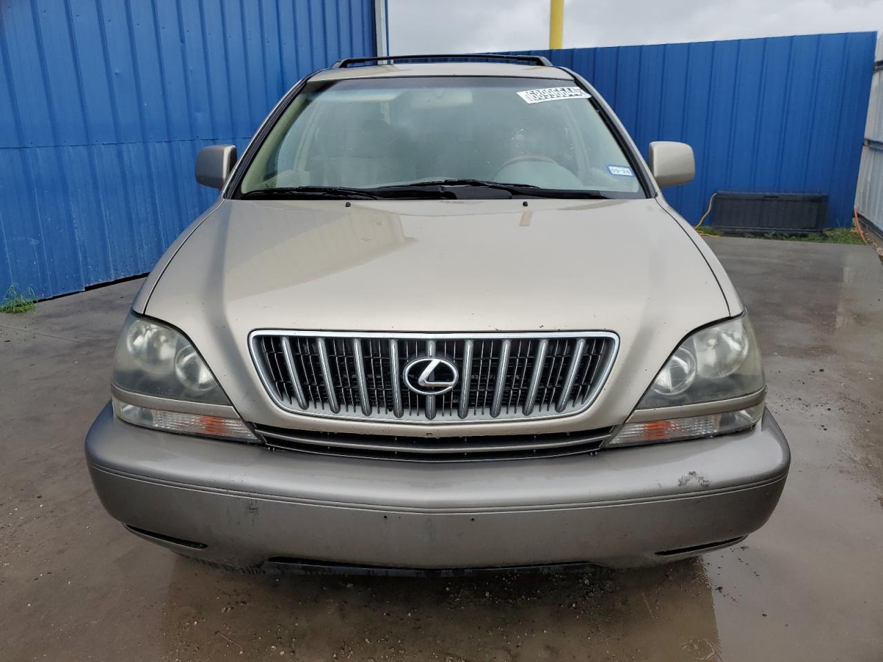 2000 Lexus RX - Image 5
