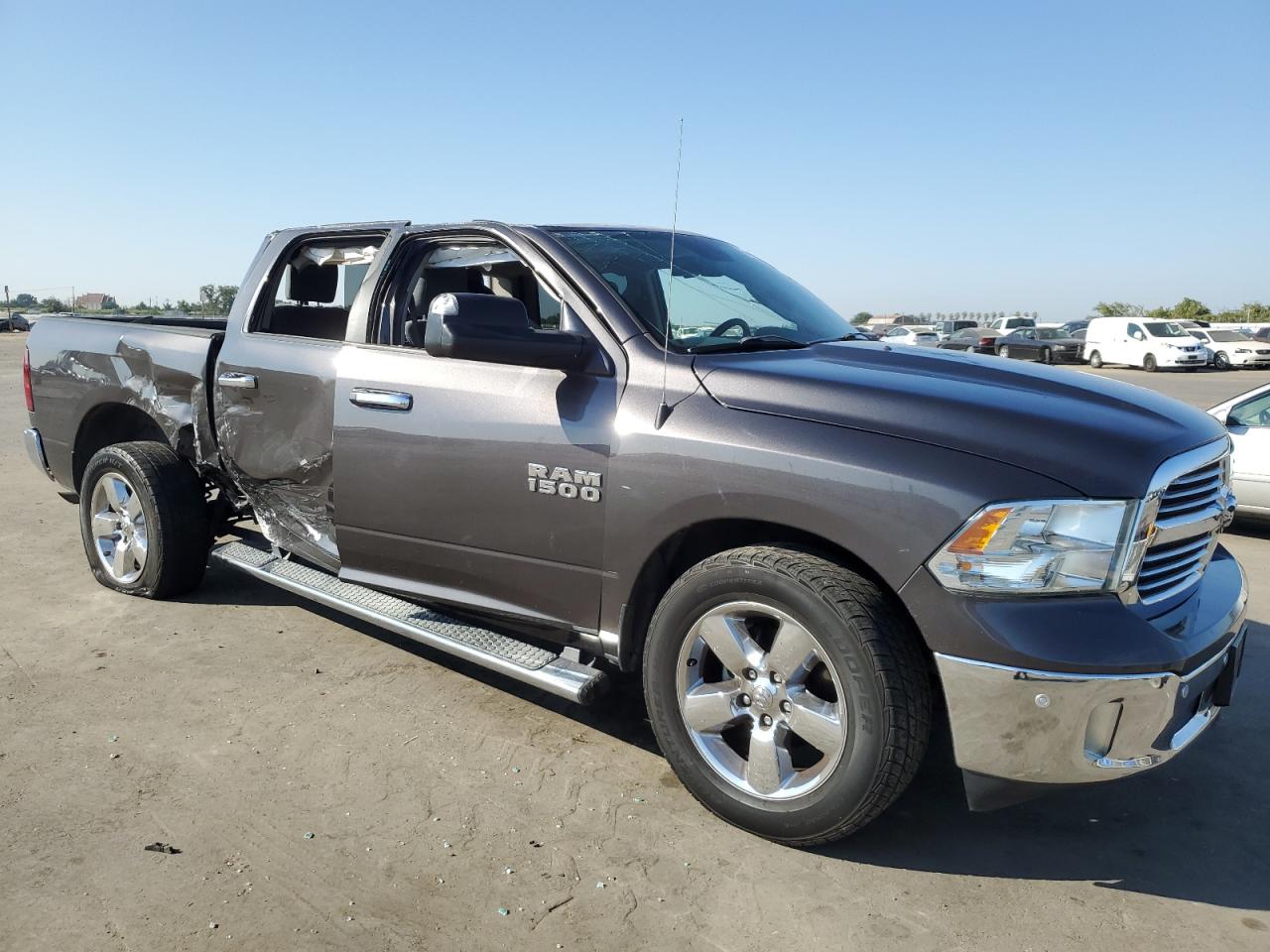 VIN 1C6RR6LG8JS221786 2018 RAM 1500 no.4