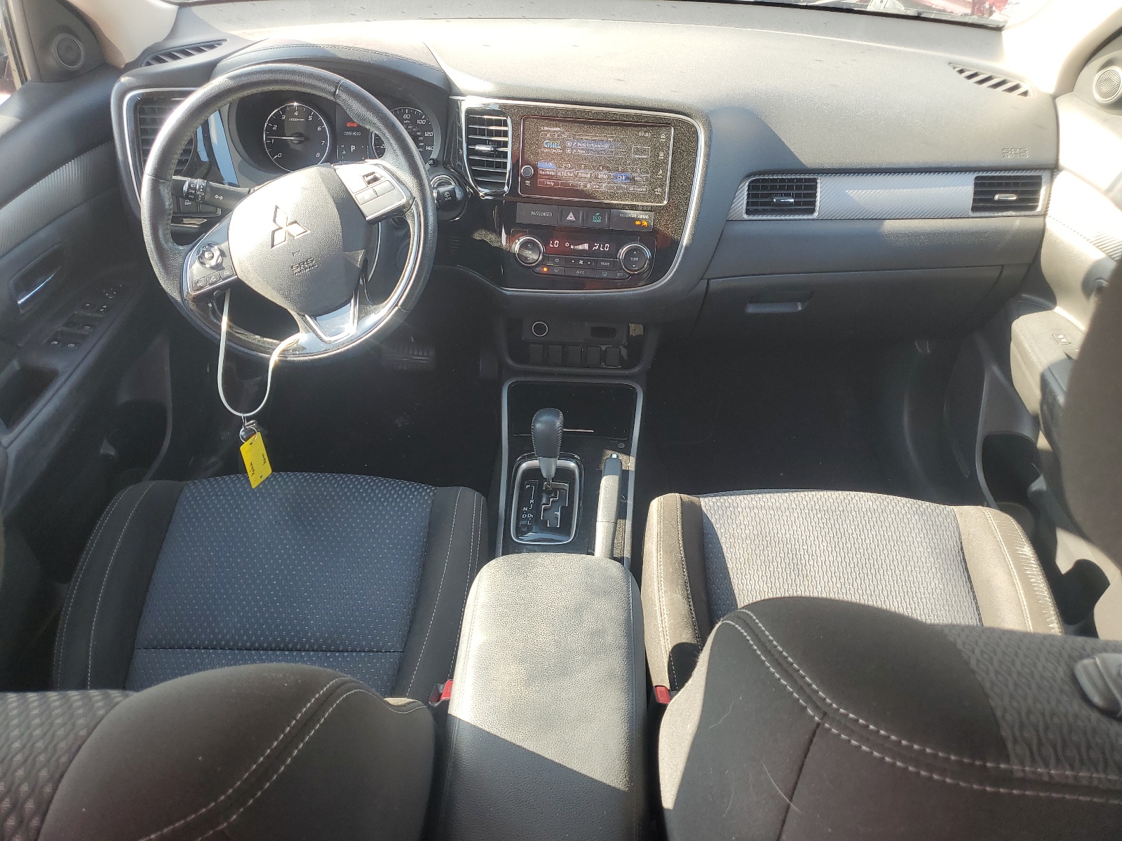 JA4AD3A34JZ027826 2018 Mitsubishi Outlander Se