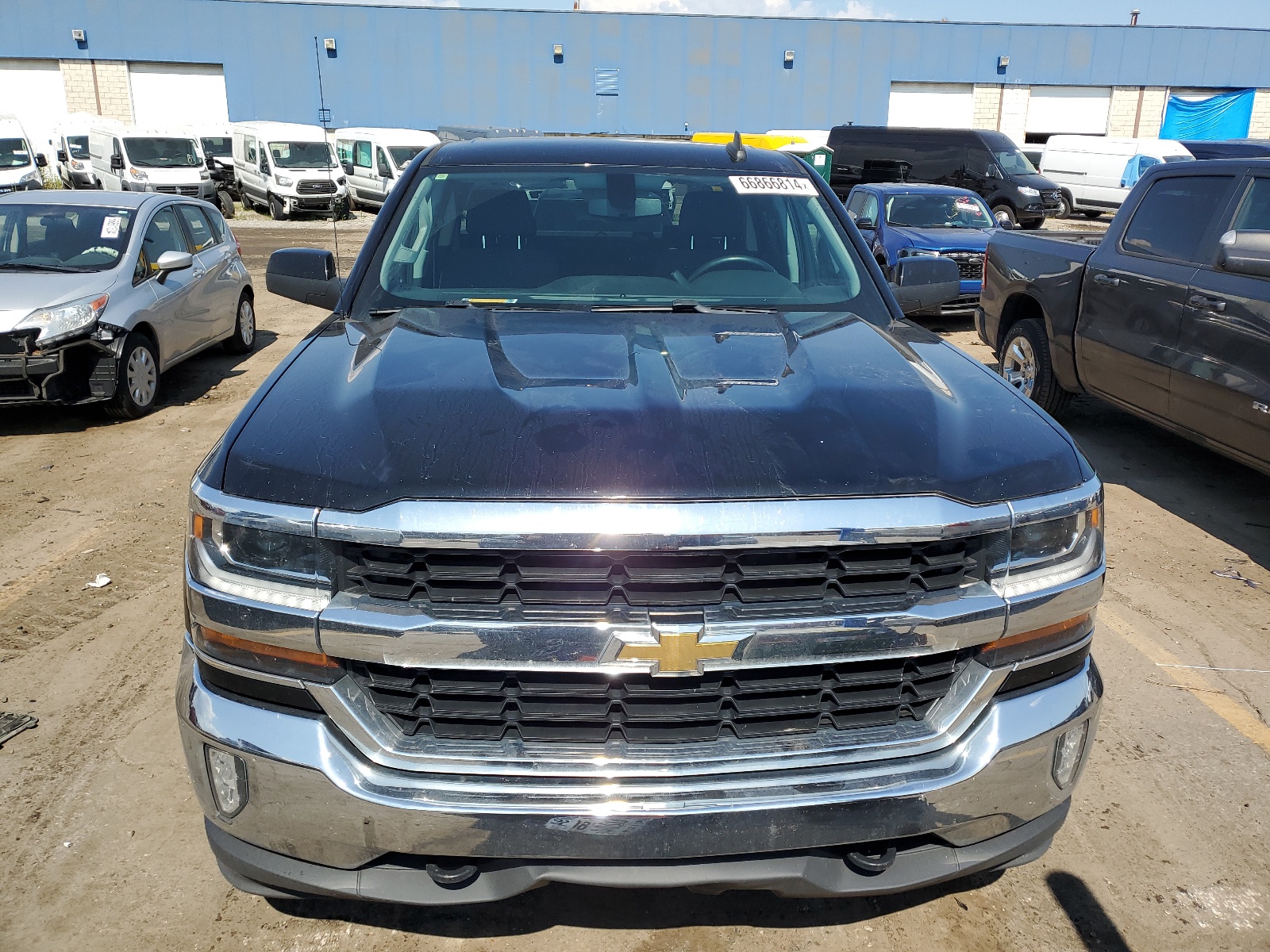 3GCUKRER2JG330534 2018 Chevrolet Silverado K1500 Lt