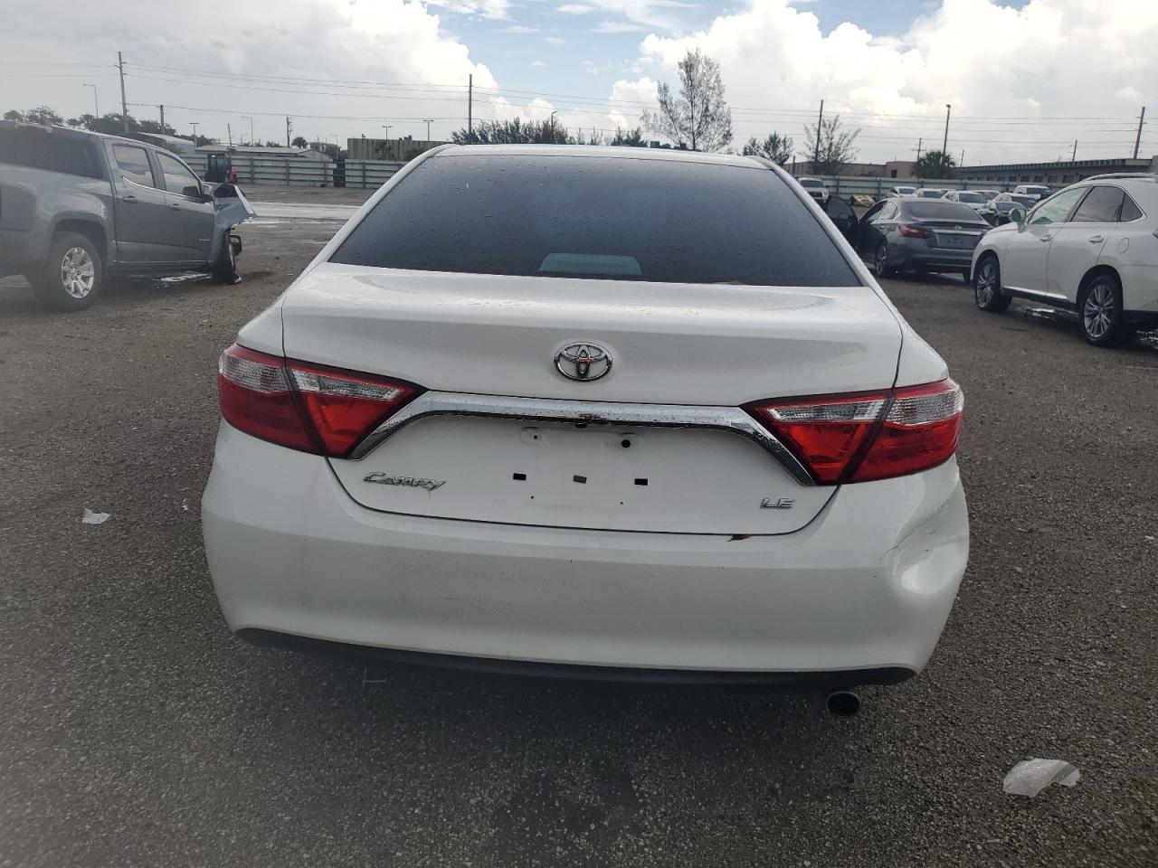 4T4BF1FK8GR569706 2016 Toyota Camry Le