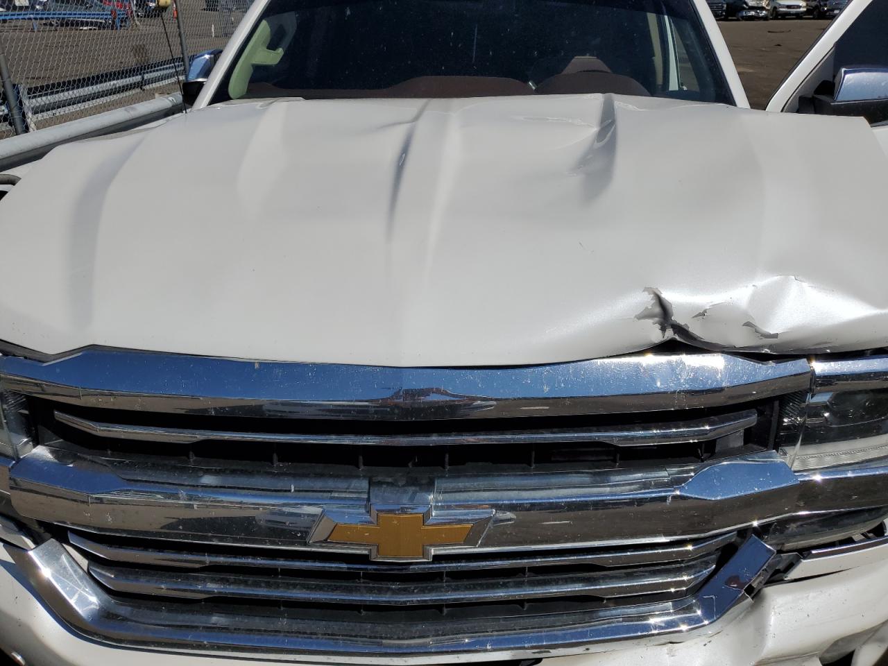 3GCUKTEJ2JG137792 2018 Chevrolet Silverado K1500 High Country