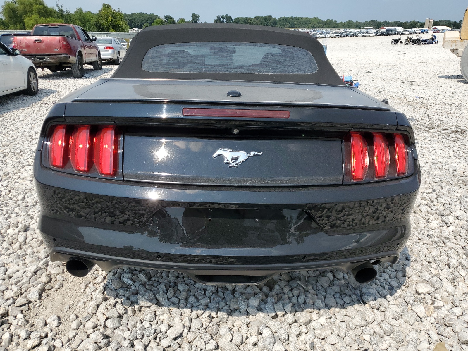 1FATP8UH0F5335171 2015 Ford Mustang