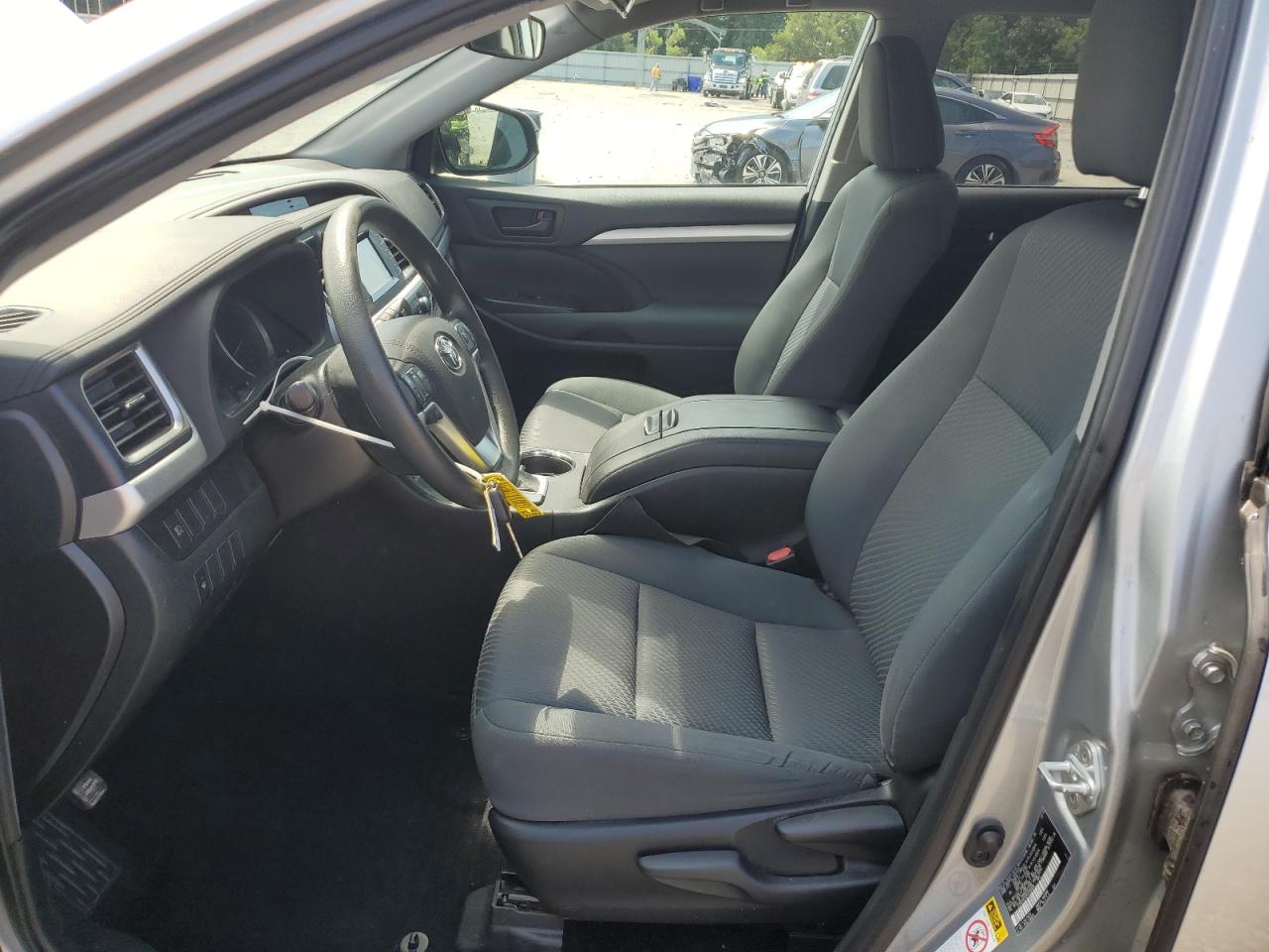 2019 Toyota Highlander Le VIN: 5TDZZRFH2KS326400 Lot: 65478484