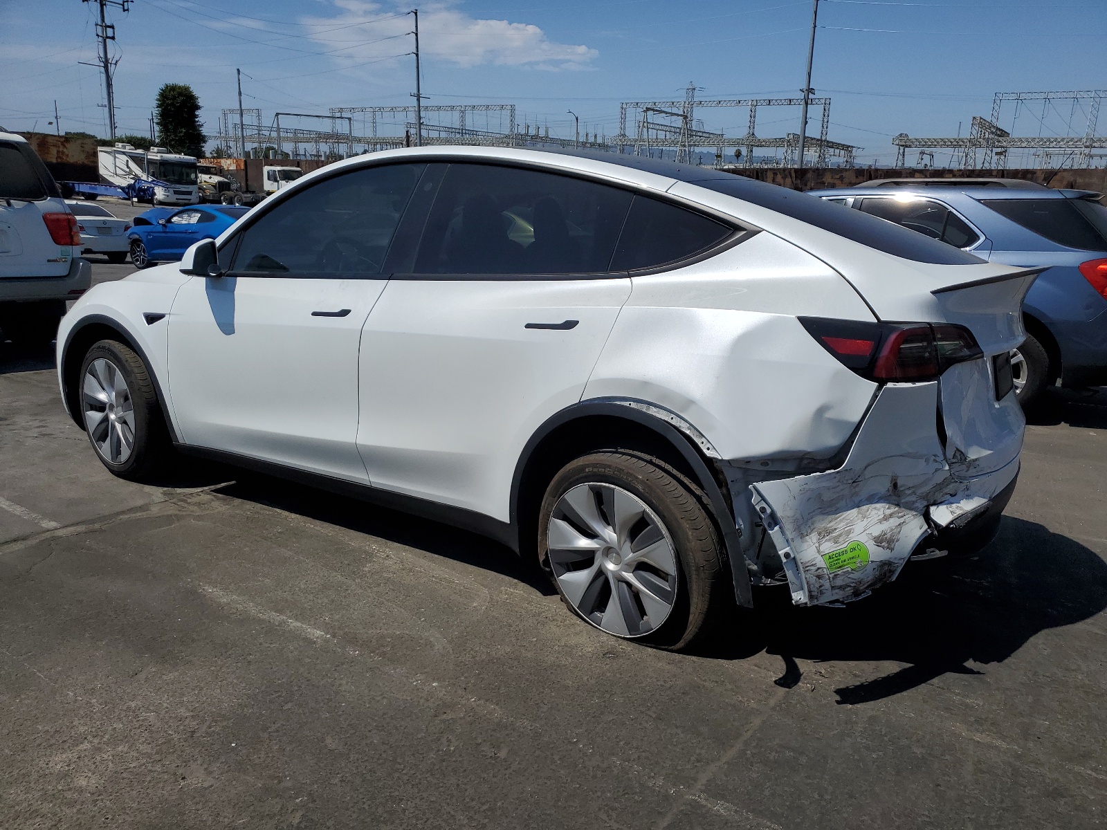 7SAYGDEE3PA069500 2023 Tesla Model Y