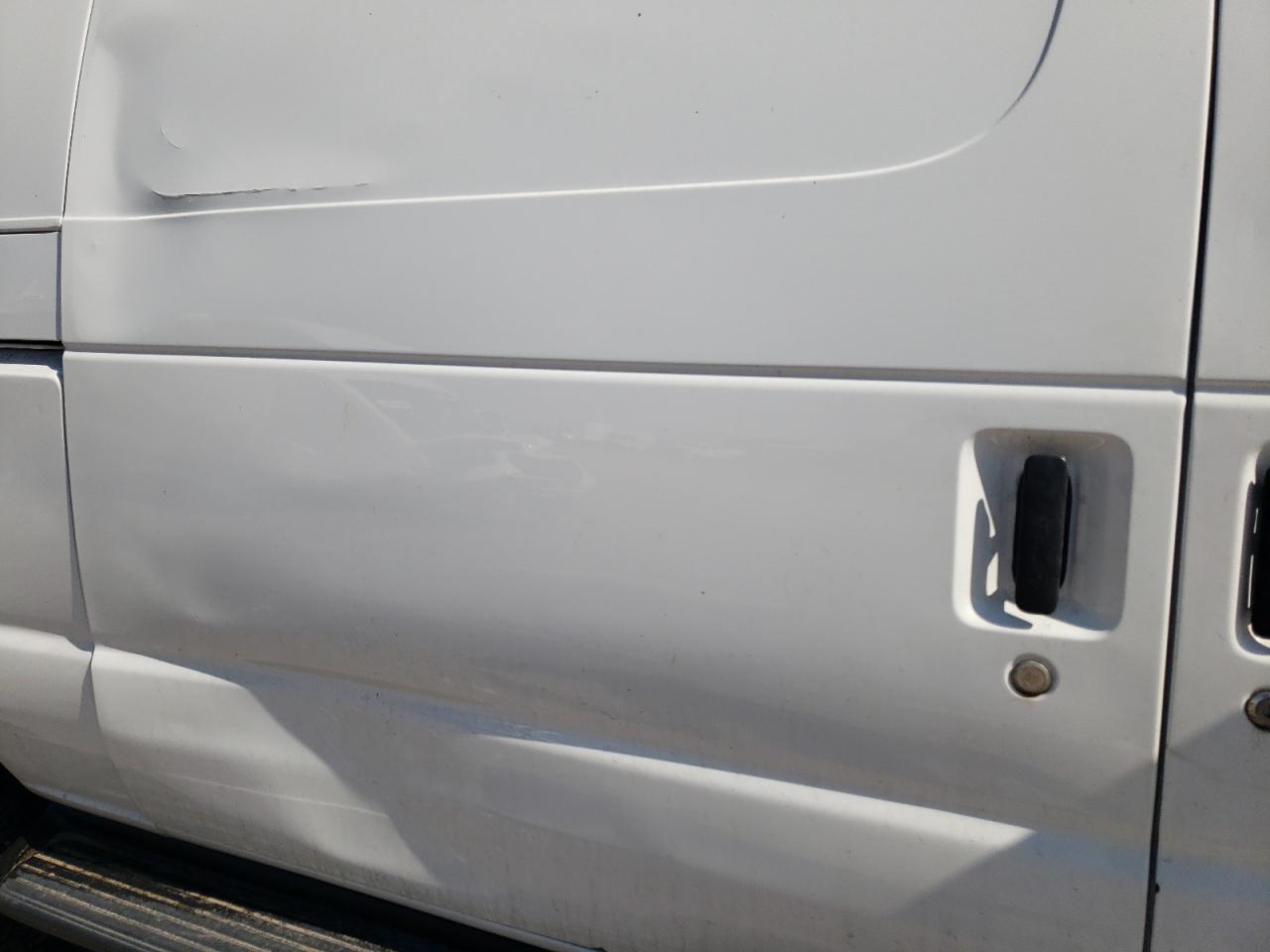 2008 Ford Econoline - Image 11