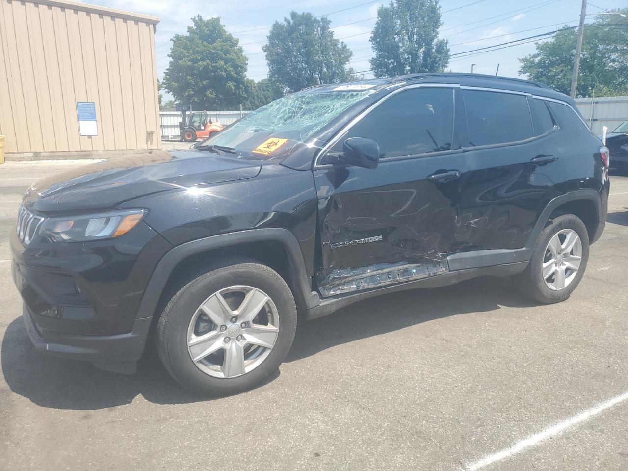 3C4NJDBB5NT136725 Jeep Compass LA