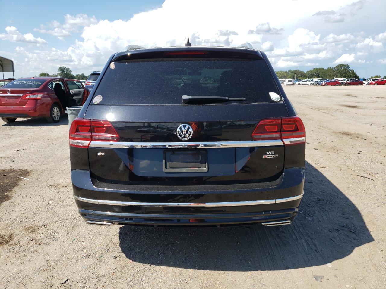 2018 Volkswagen Atlas Se VIN: 1V2PR2CA2JC536791 Lot: 69705334