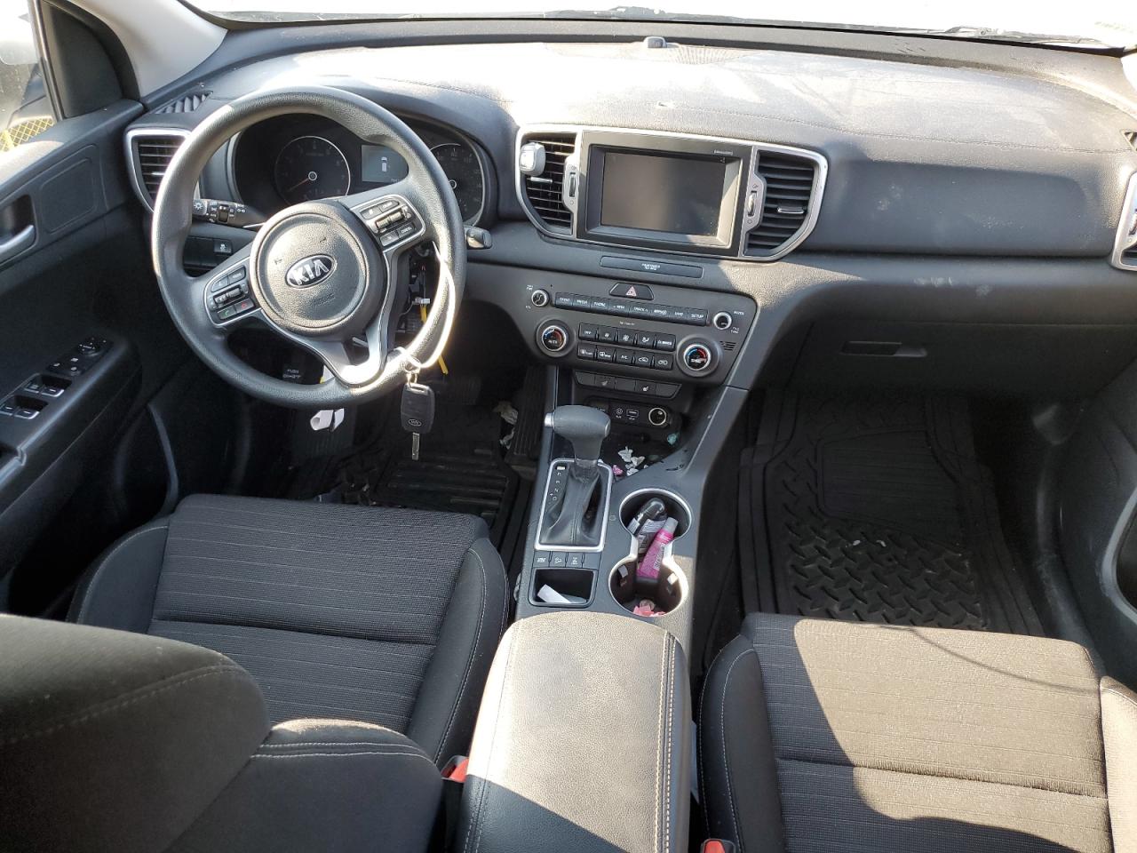 KNDPMCAC8H7287426 2017 Kia Sportage Lx