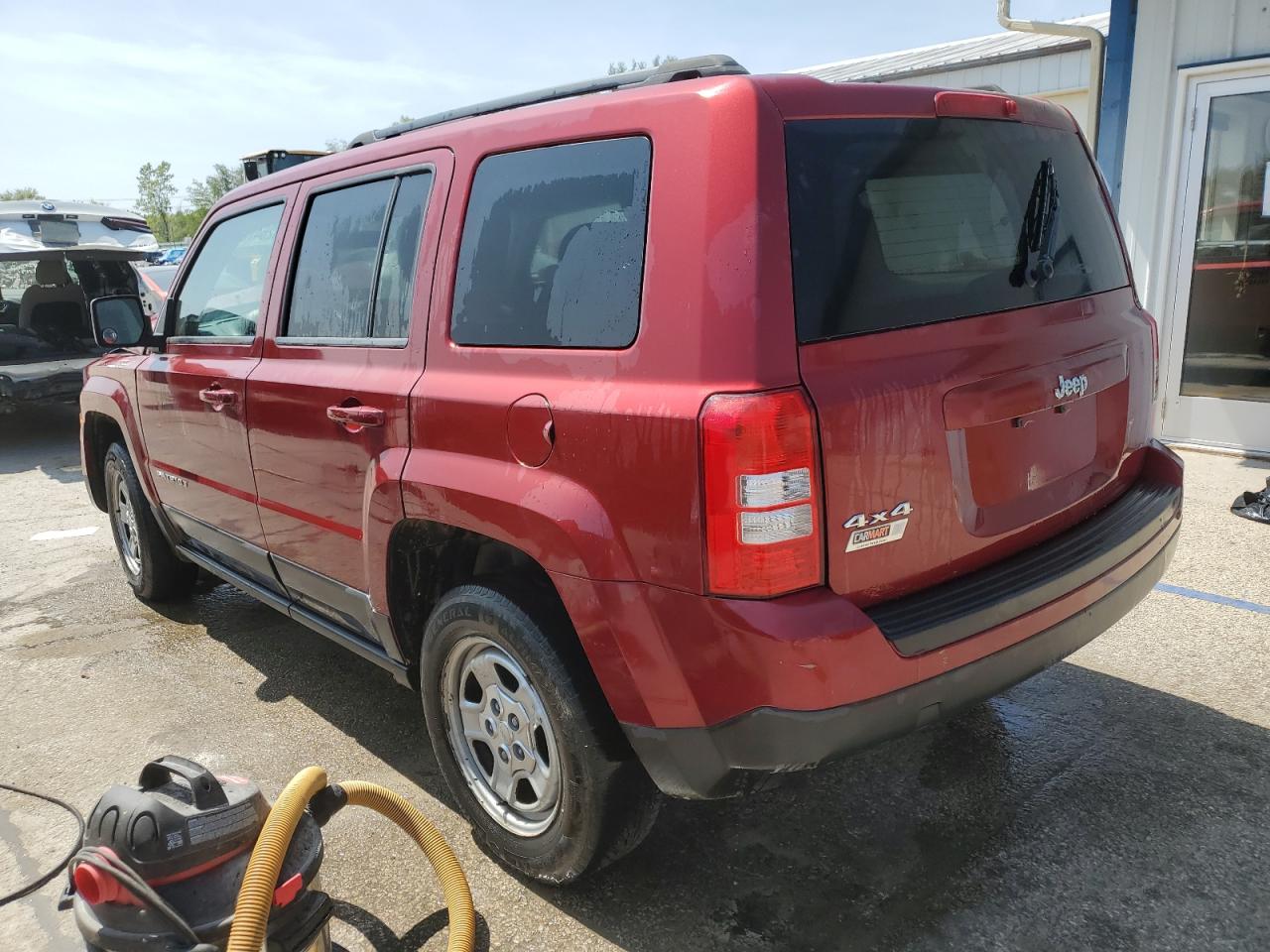 VIN 1C4NJRBB6ED835588 2014 JEEP PATRIOT no.2