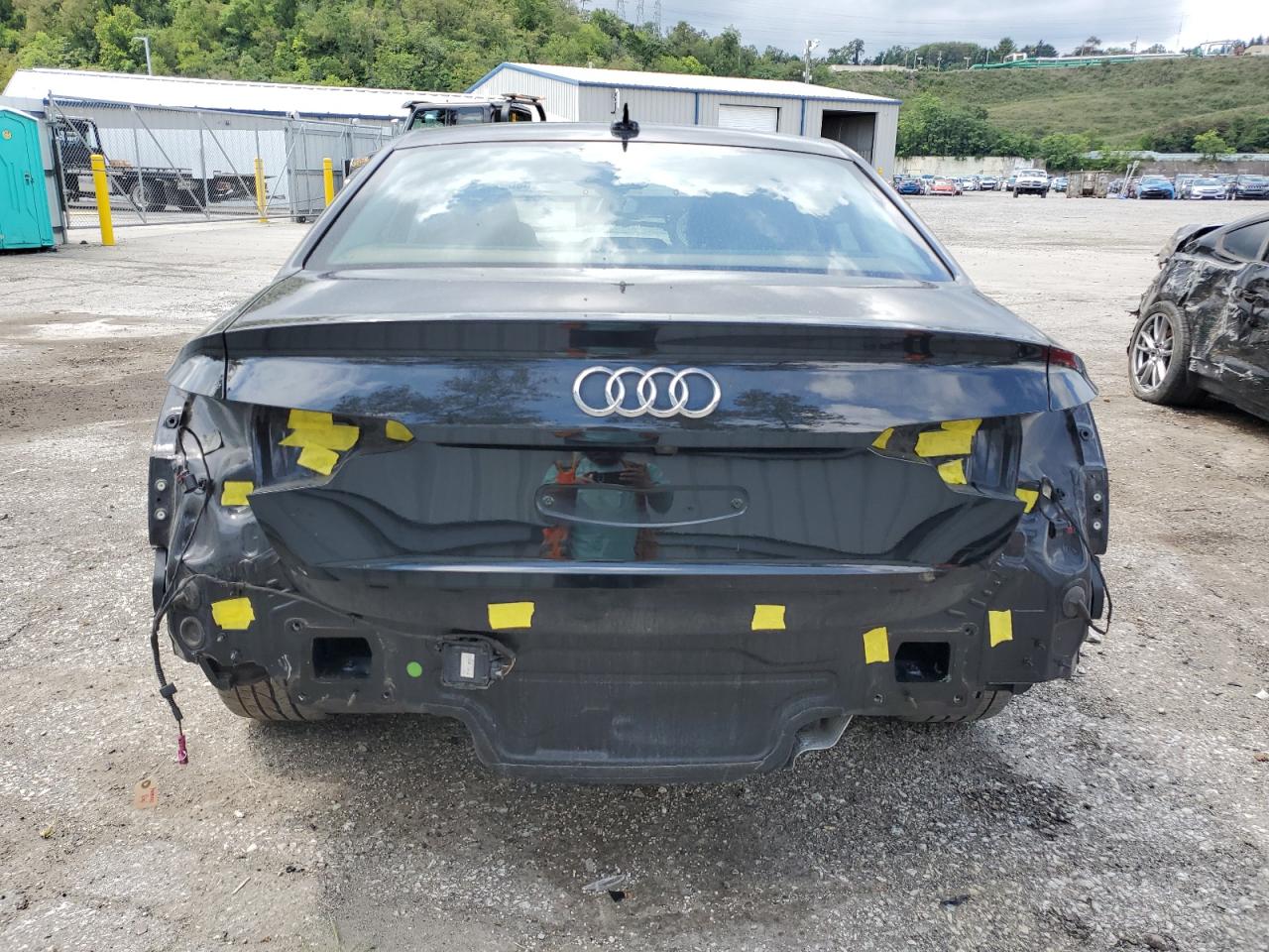 WAUANAF42HN008215 2017 Audi A4 Premium